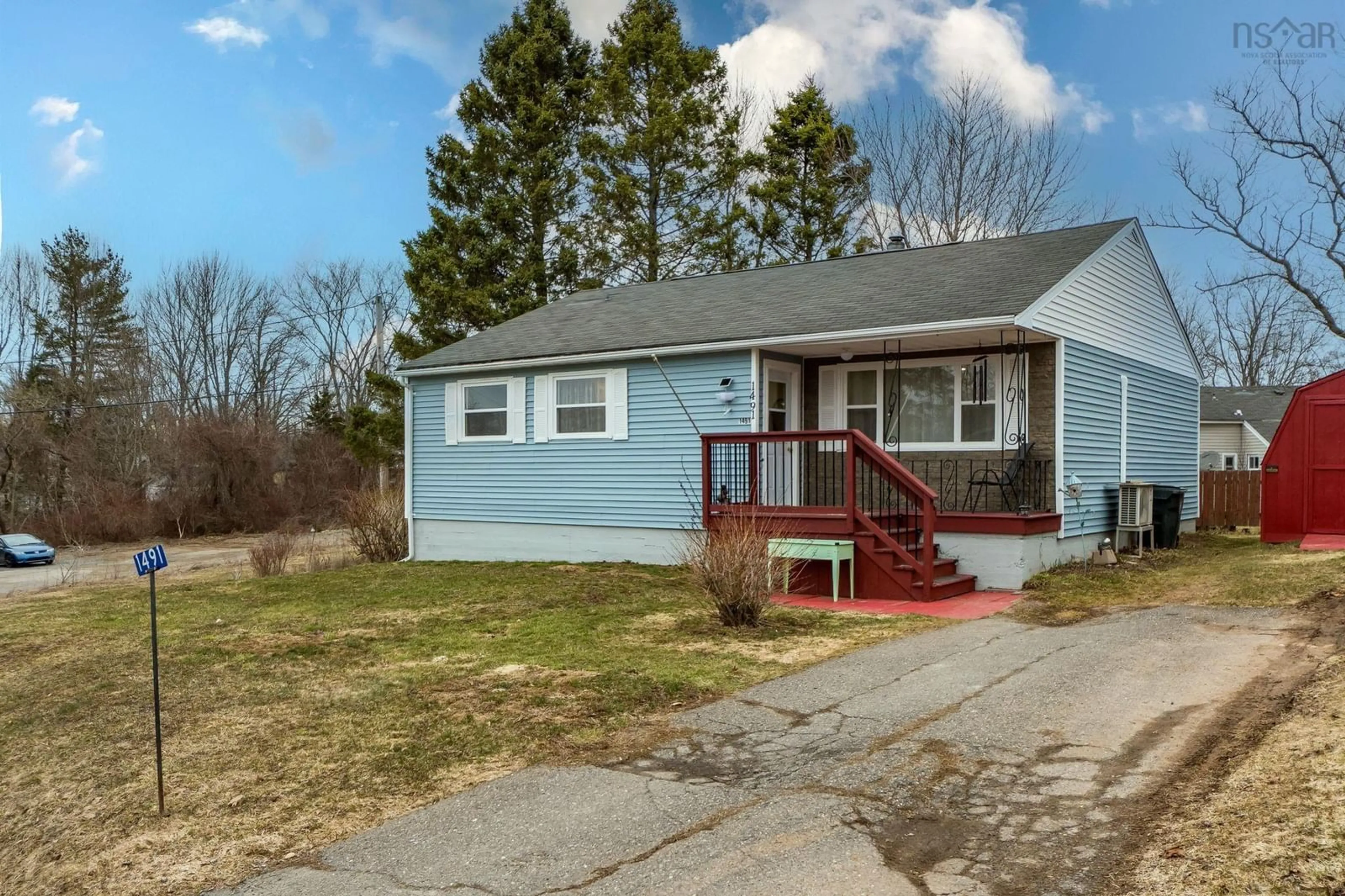 Home with vinyl exterior material, street for 1491 Crossley Crt, Windsor Nova Scotia B0N 2T0