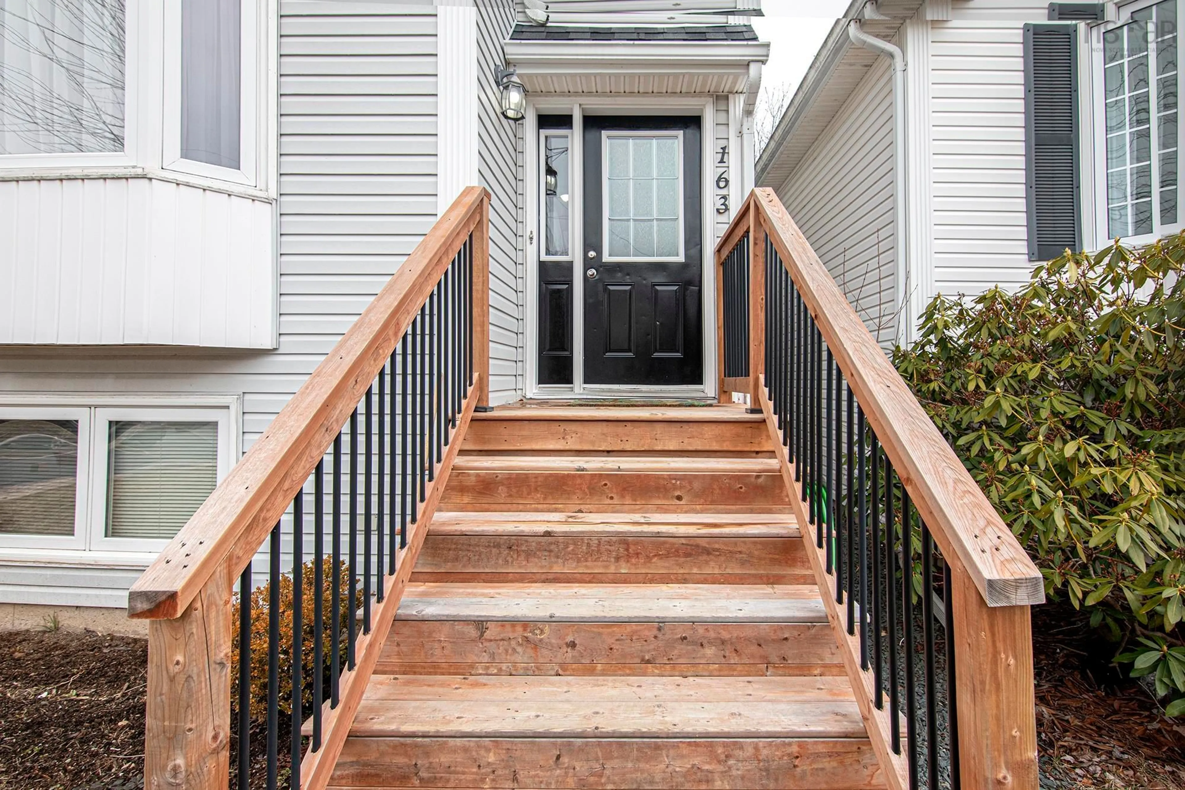 Stairs for 163 Silistria Dr, Dartmouth Nova Scotia B2W 6B1