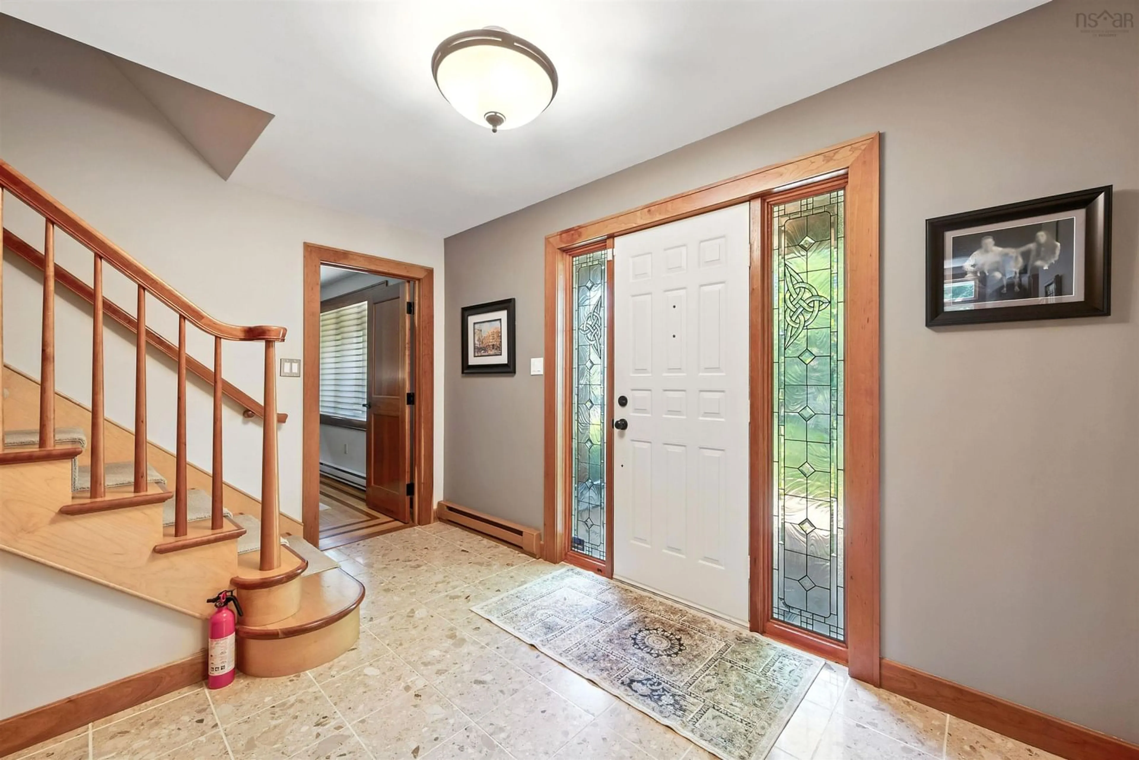 Indoor foyer for 39 Cedar Dr, Stellarton Nova Scotia B0K 1S0