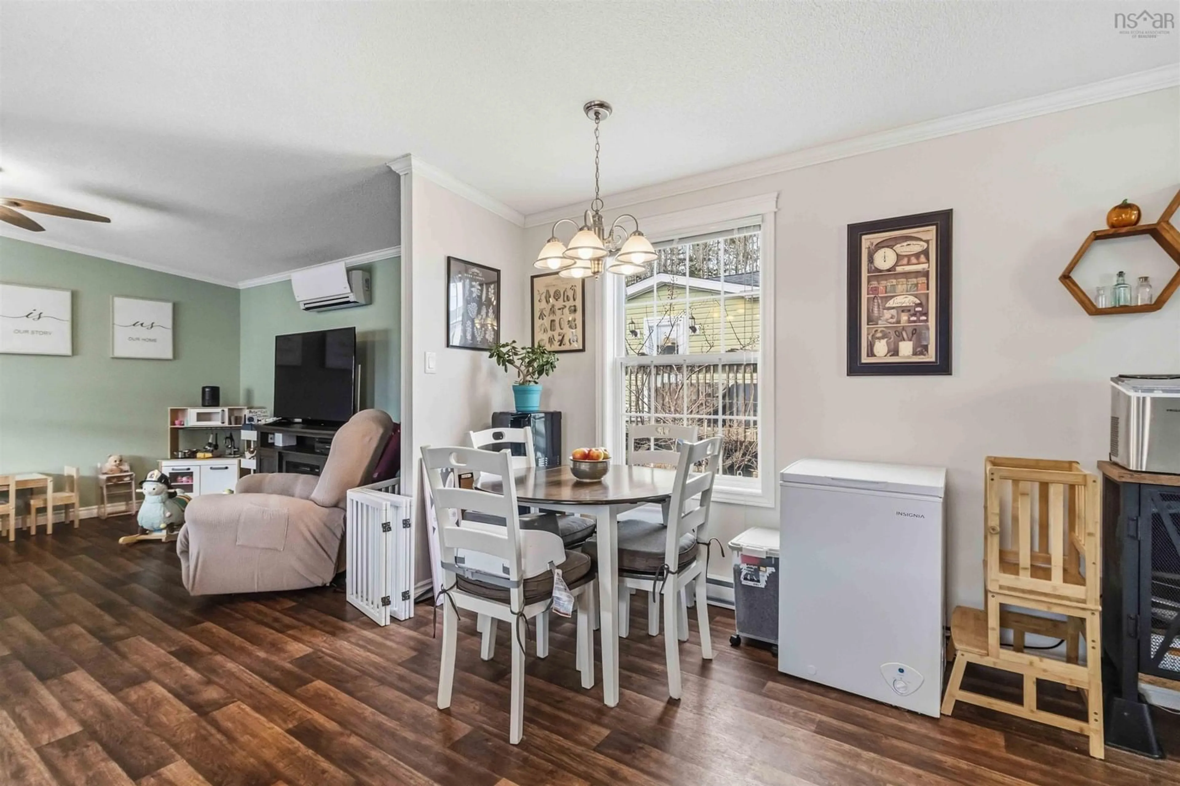Dining room, wood/laminate floor for 29 Sea Glass Dr, Simms Settlement Nova Scotia B0J 1T0