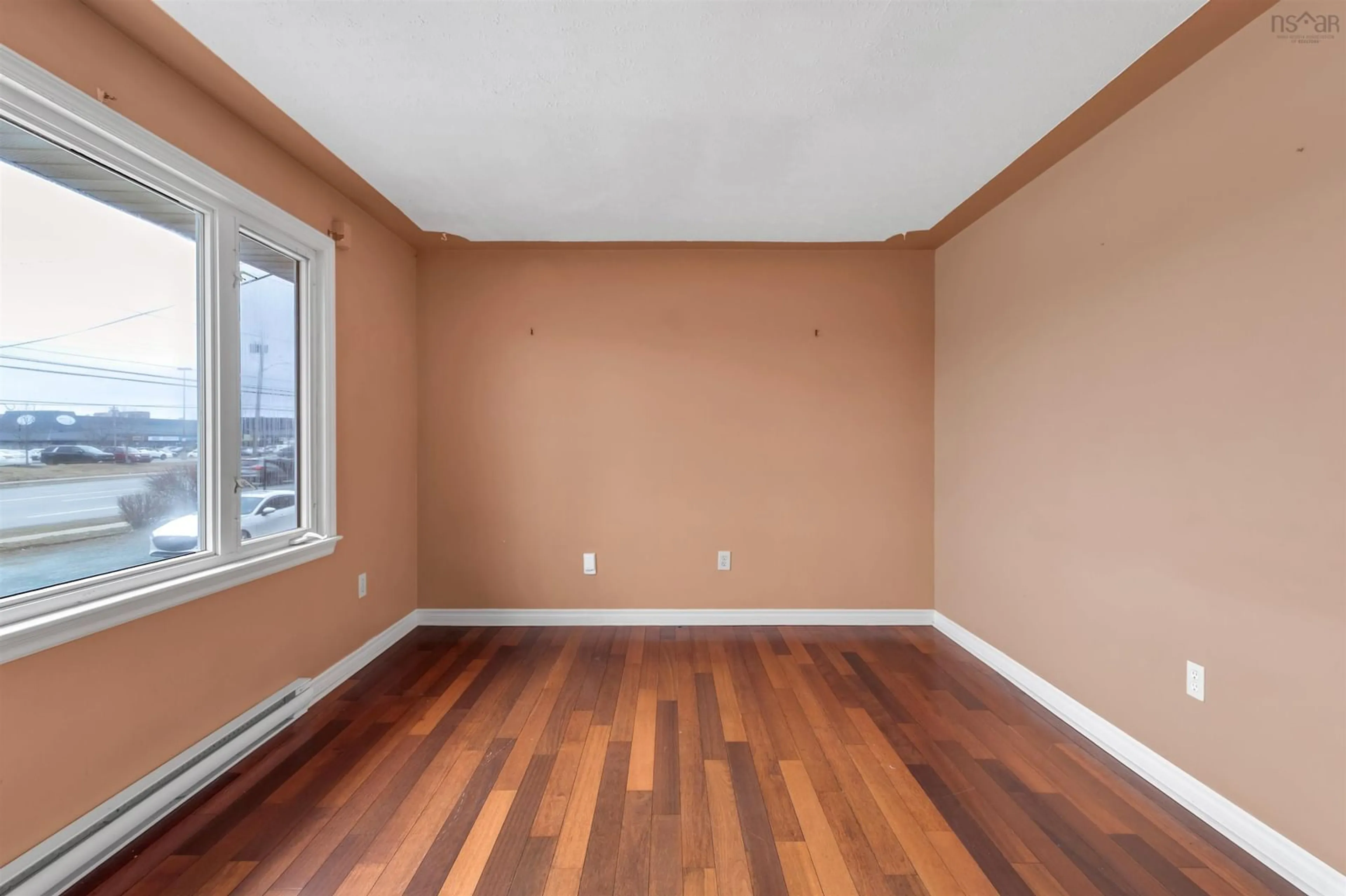 A pic of a room for 669 Portland St, Dartmouth Nova Scotia B2W 2M9