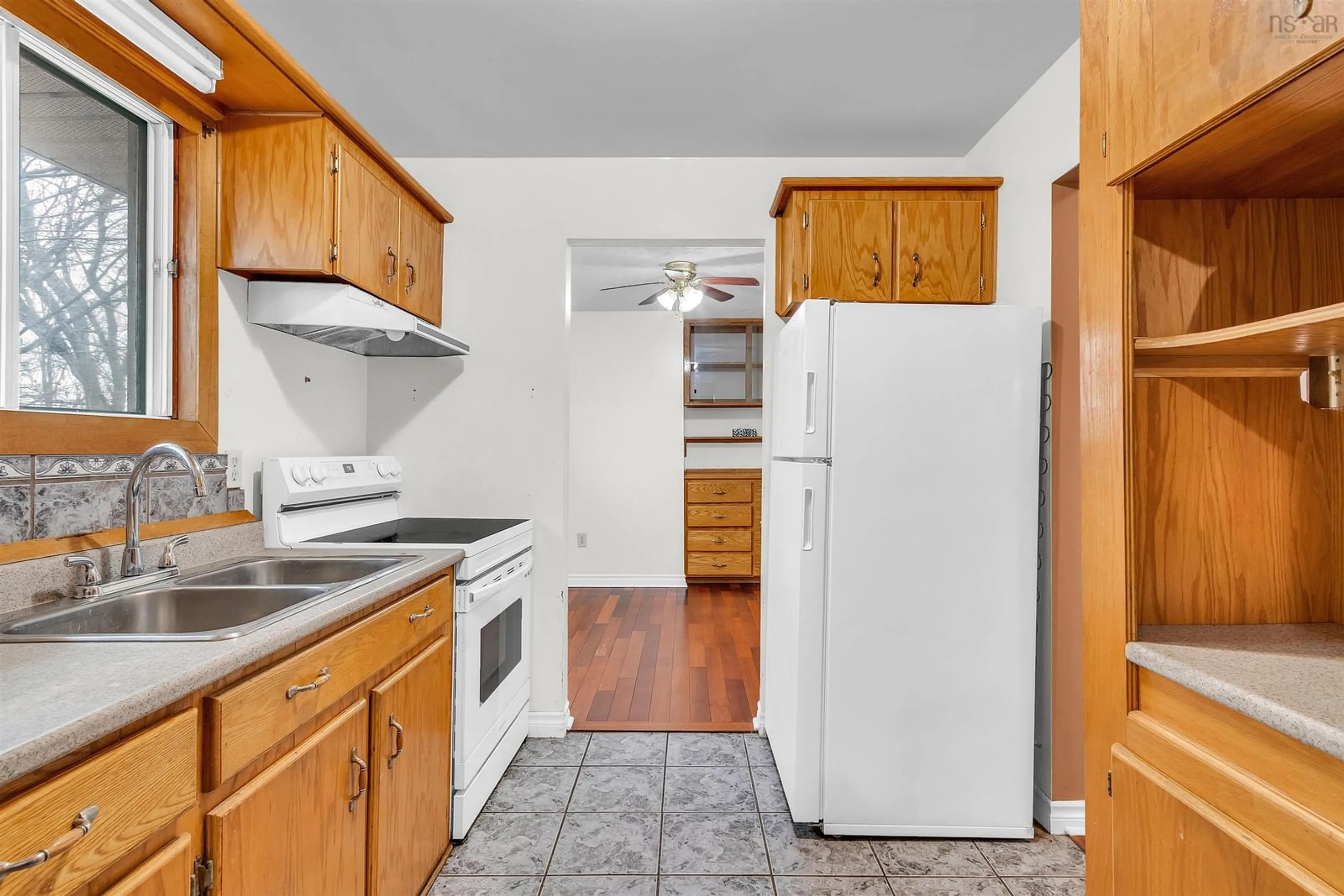 Standard kitchen, unknown for 669 Portland St, Dartmouth Nova Scotia B2W 2M9