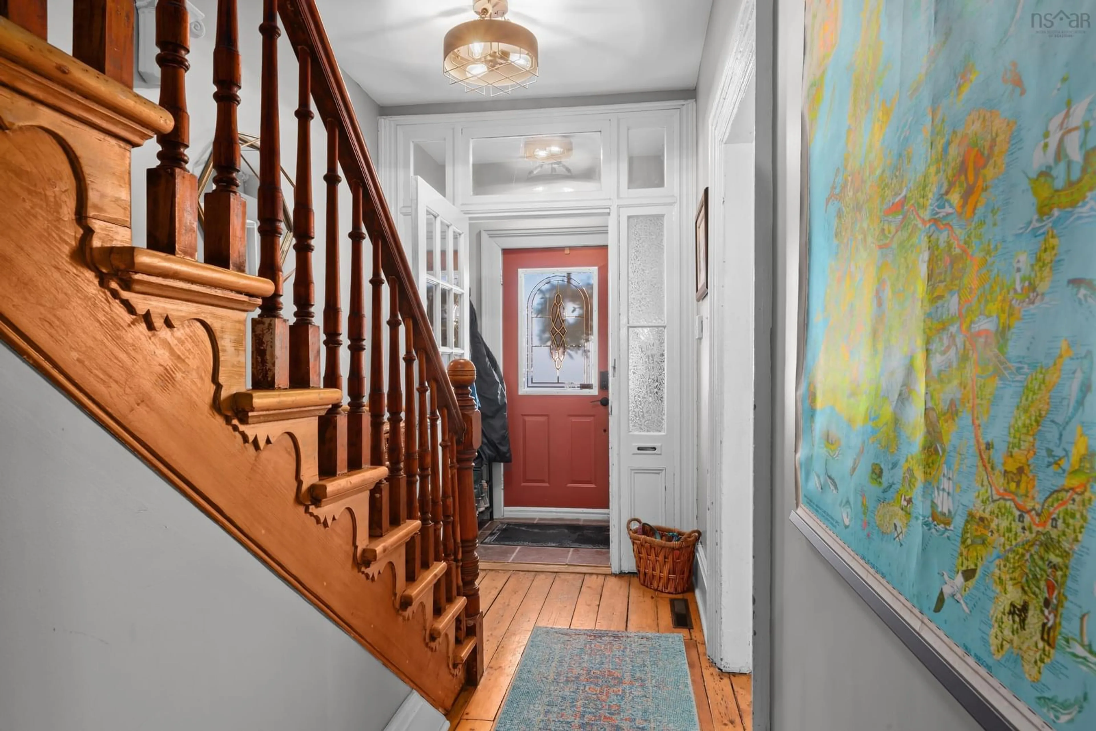 Indoor entryway for 5870 West St, Halifax Nova Scotia B3K 1J3