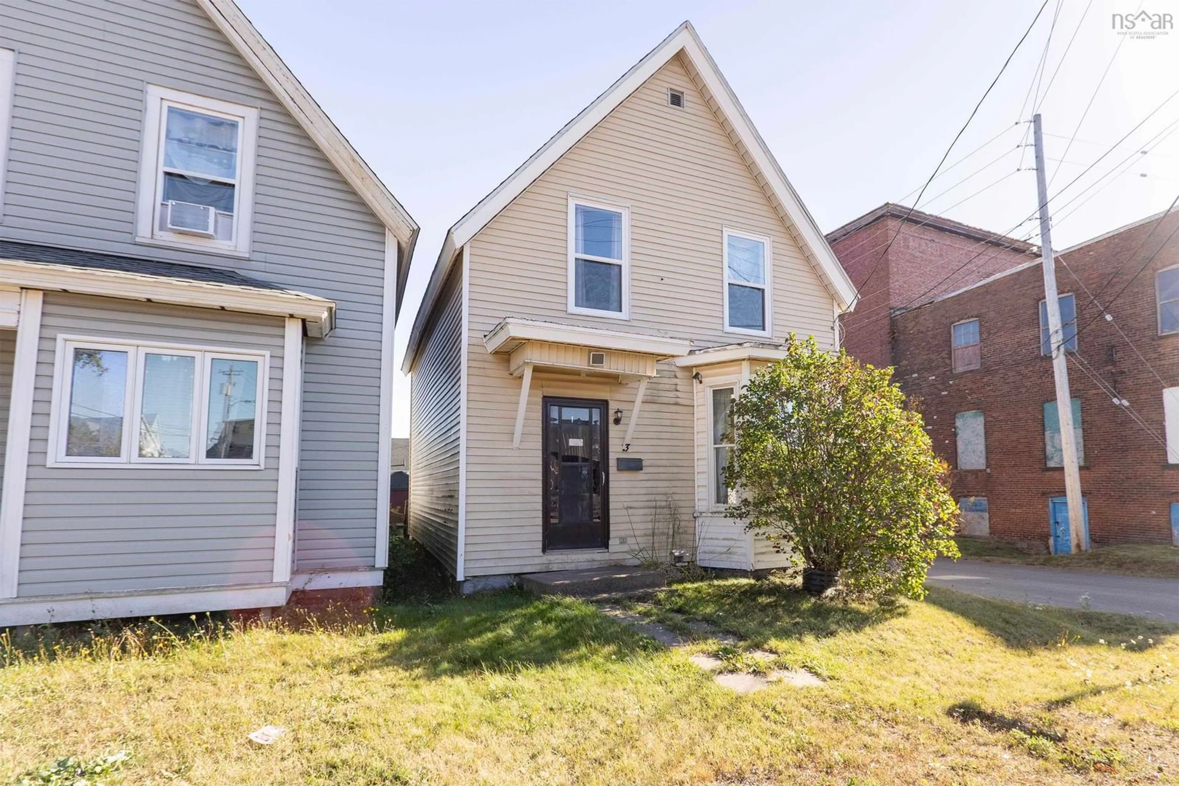 Home with vinyl exterior material, street for 3 Crescent Ave, Amherst Nova Scotia B4H 1T8