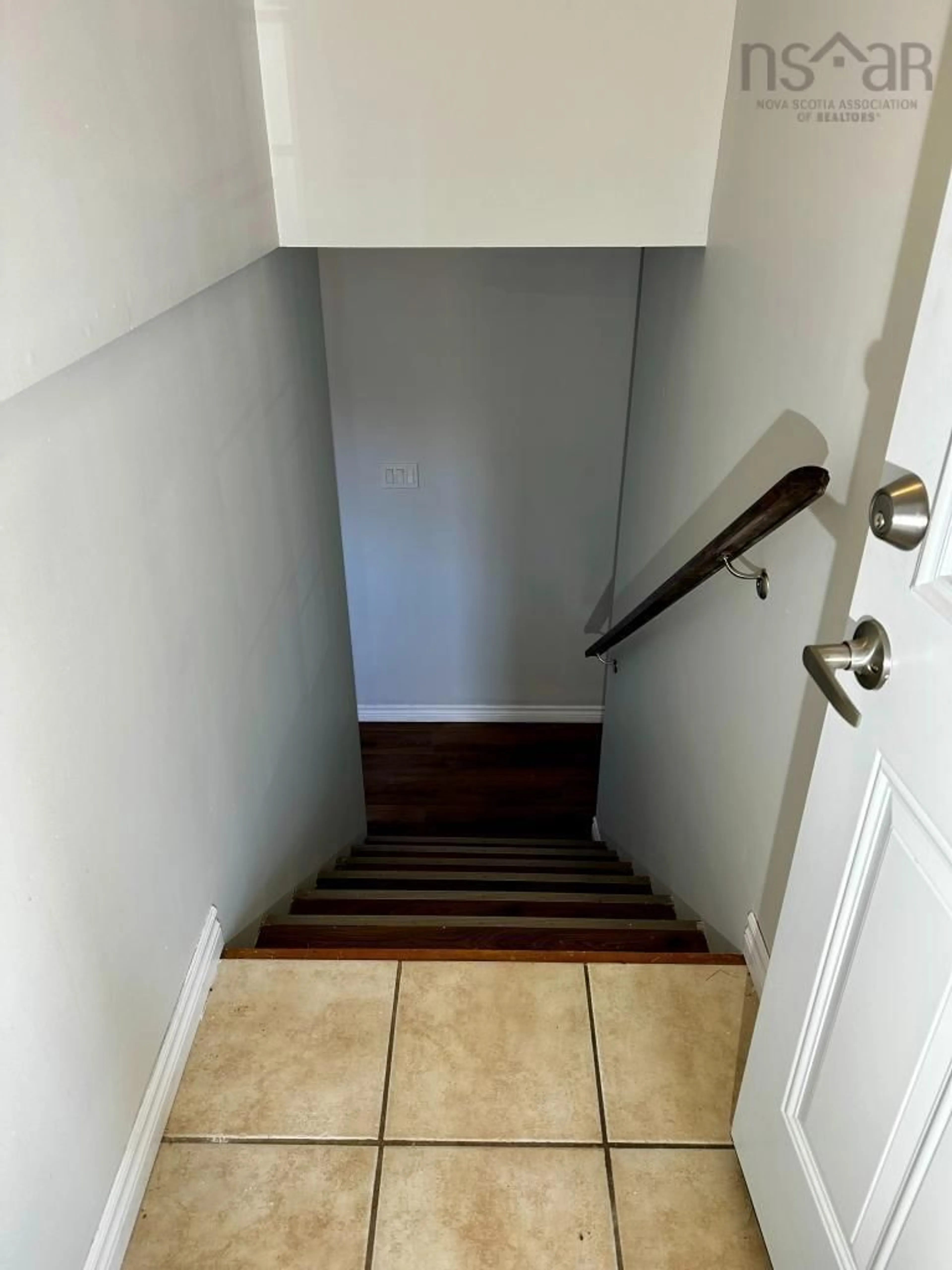 Stairs for 18 Jill St, New Minas Nova Scotia B4N 4N8