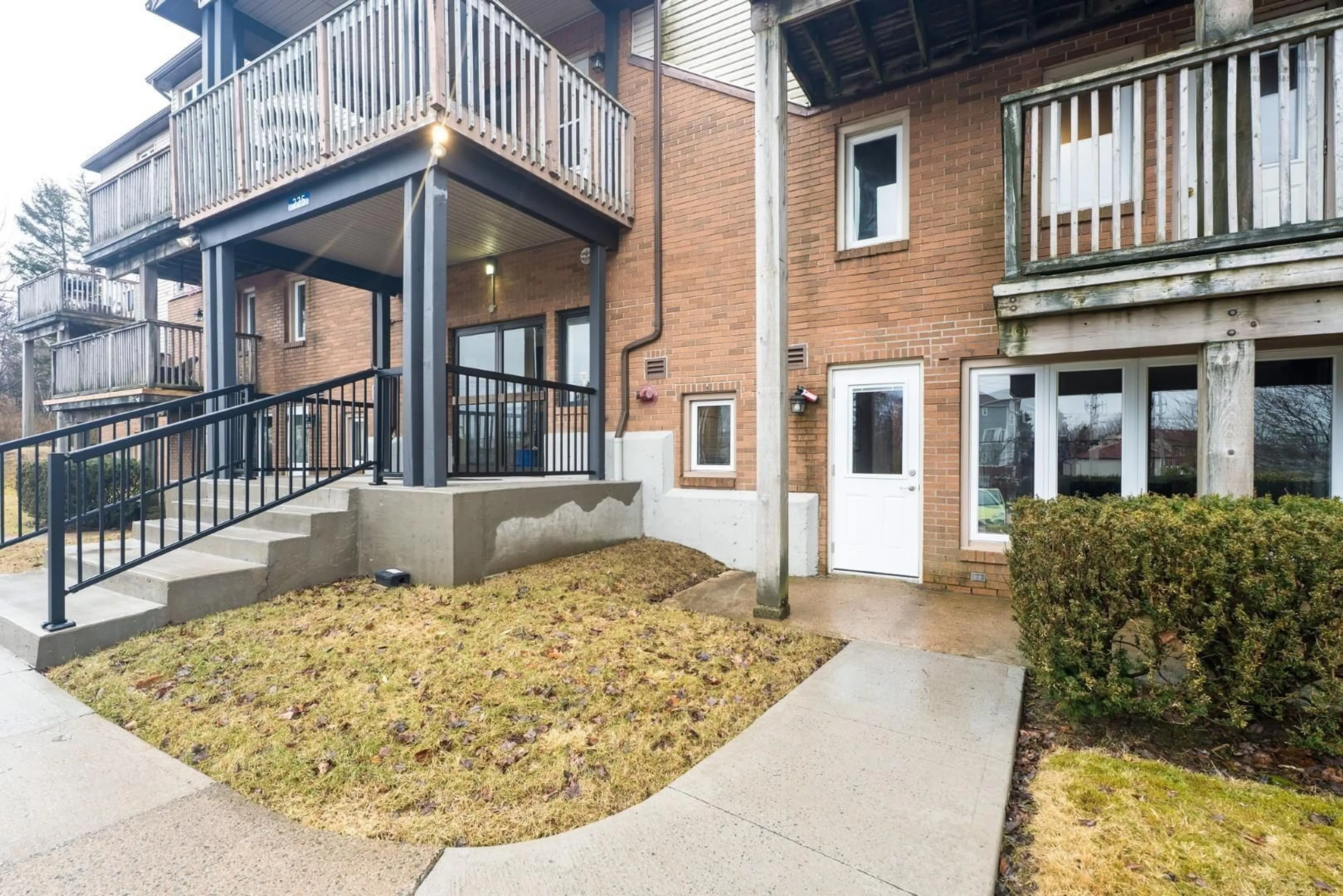 Patio, street for 225 Ross St #101, Halifax Nova Scotia B3M 3Z3