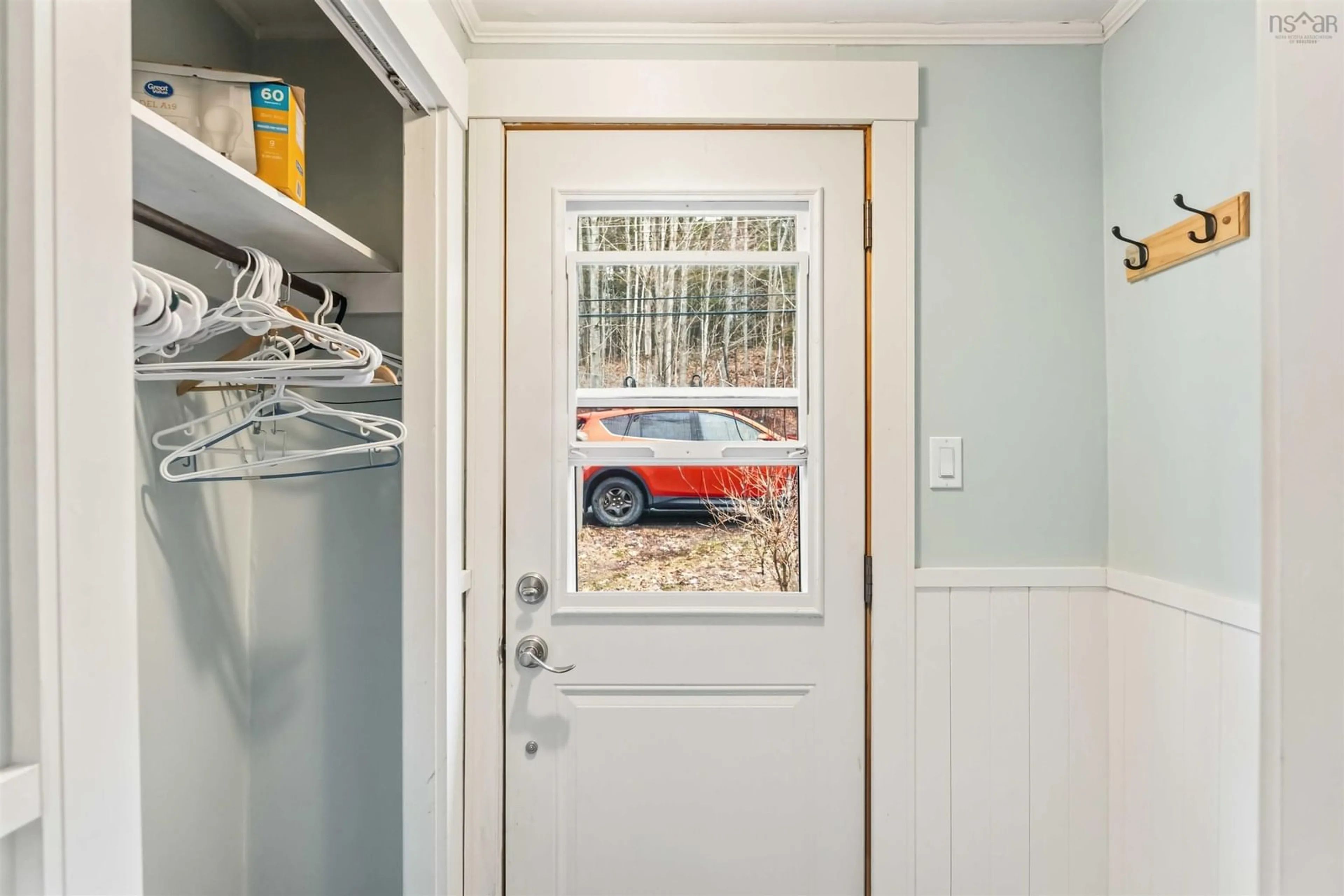 Indoor entryway for 363 Canaan Ave, Kentville Nova Scotia B4N 0J9