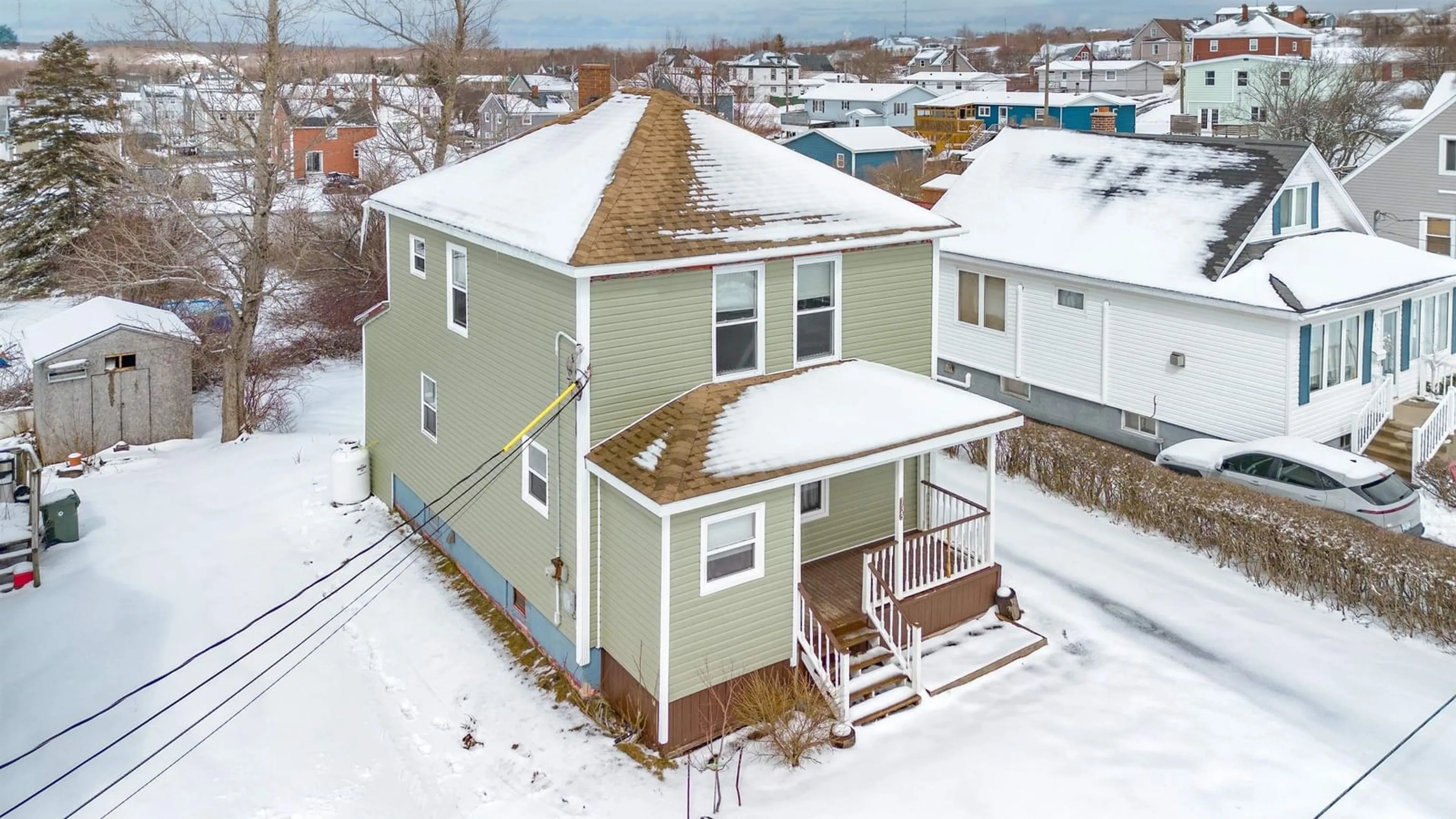 A pic from outside/outdoor area/front of a property/back of a property/a pic from drone, building for 133 Broadway, Sydney Nova Scotia B1N 2Y7