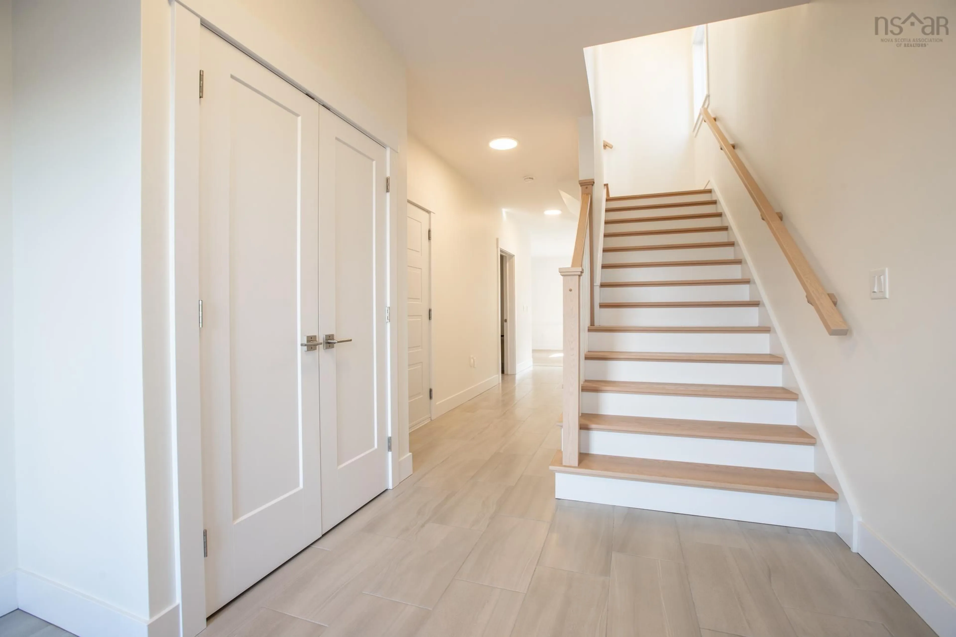 Indoor foyer for 231 Marketway Lane, Timberlea Nova Scotia B3T 0K9