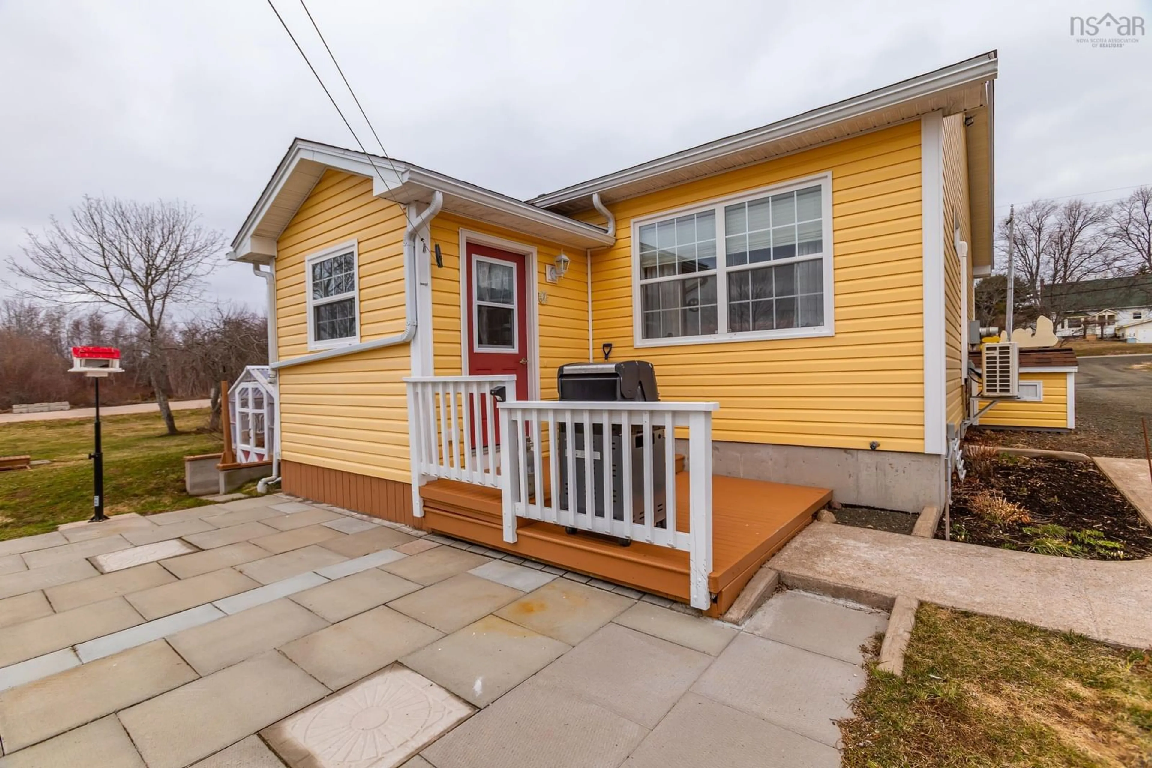 Patio, street for 5050 Granville Rd, Granville Ferry Nova Scotia B0S 1A0