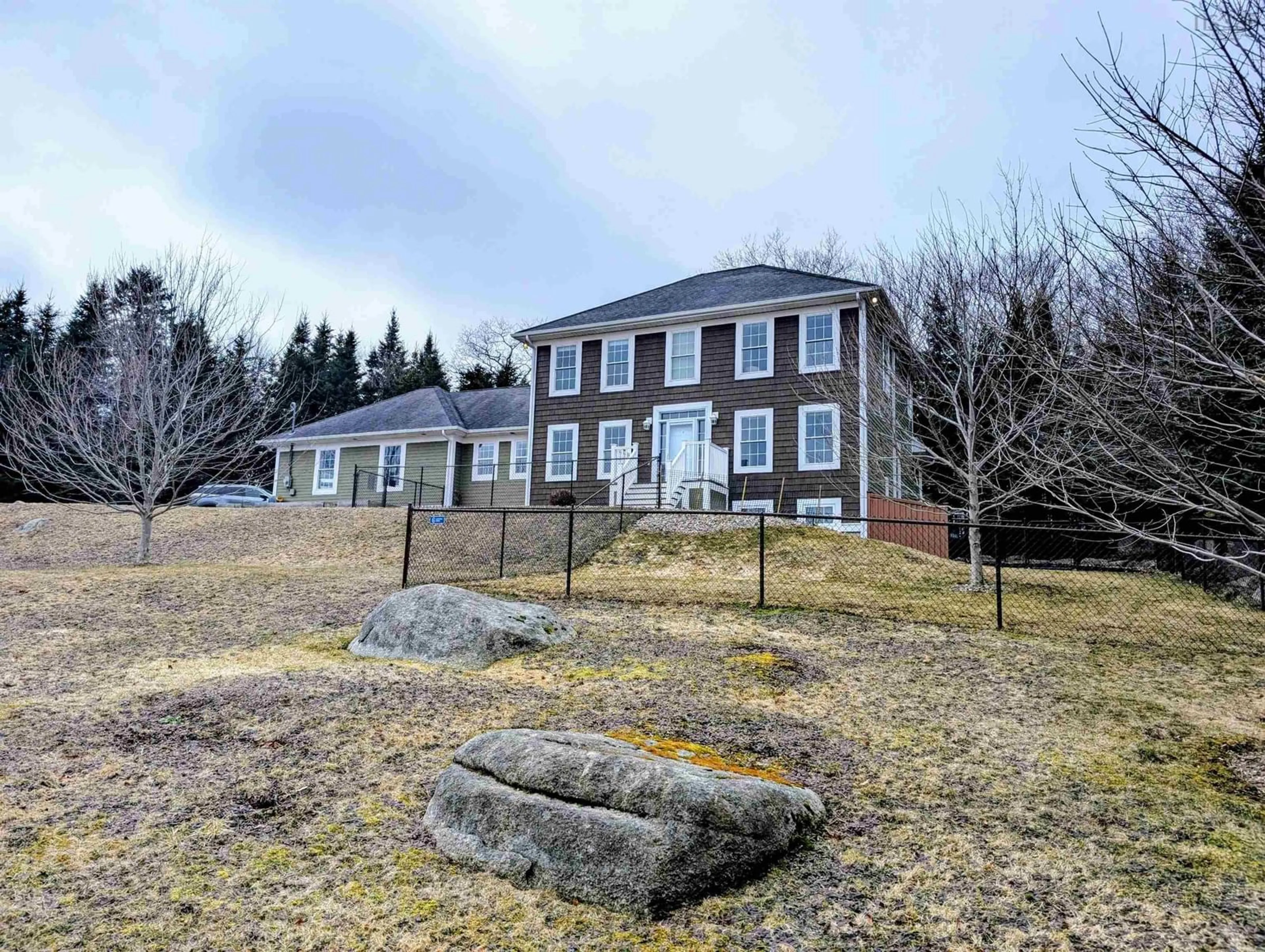 A pic from outside/outdoor area/front of a property/back of a property/a pic from drone, building for 305 Club Rd, Brookside Nova Scotia B3T 1R4