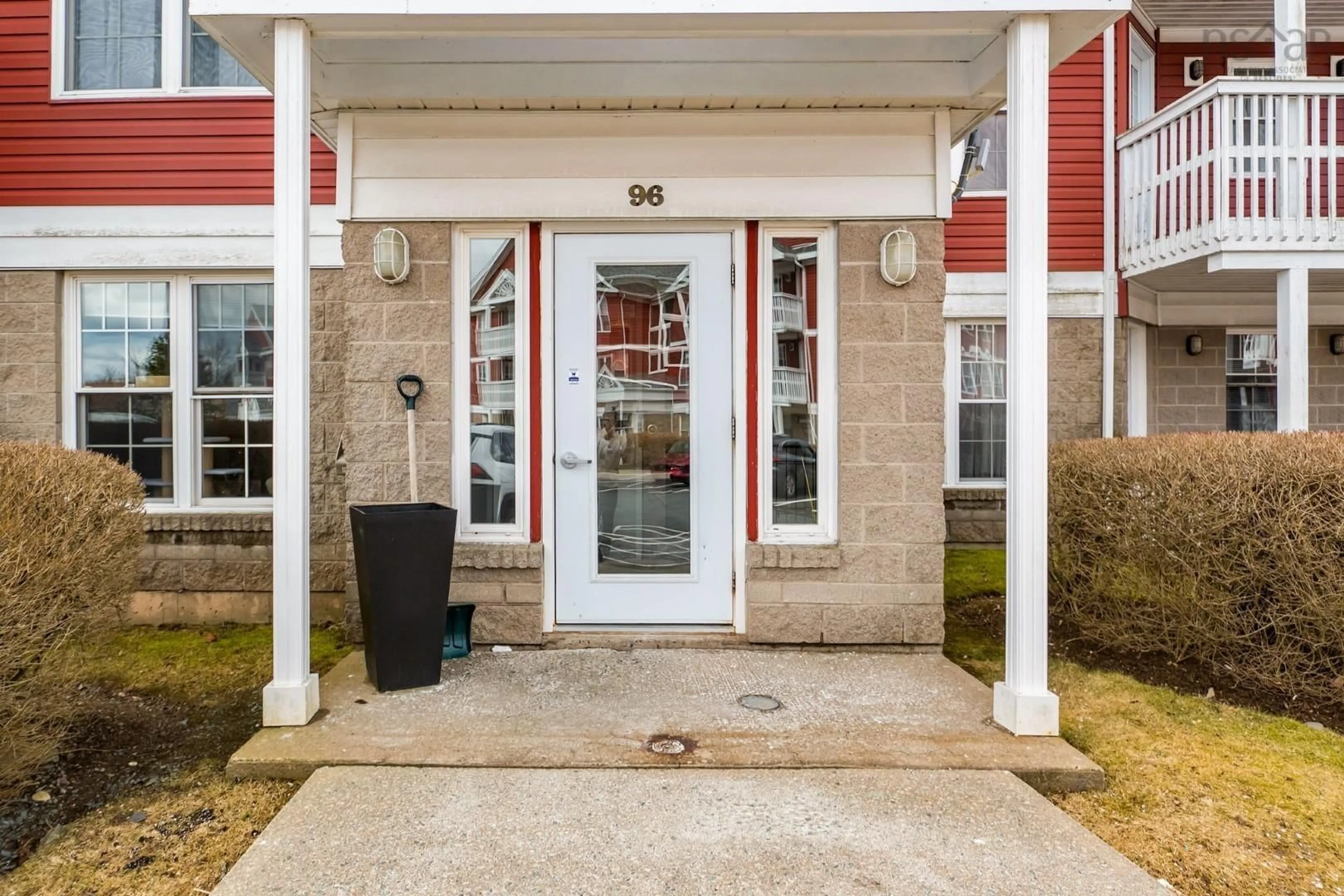 Indoor entryway for 96 Moirs Mill Rd #422, Bedford Nova Scotia B4A 3Y2