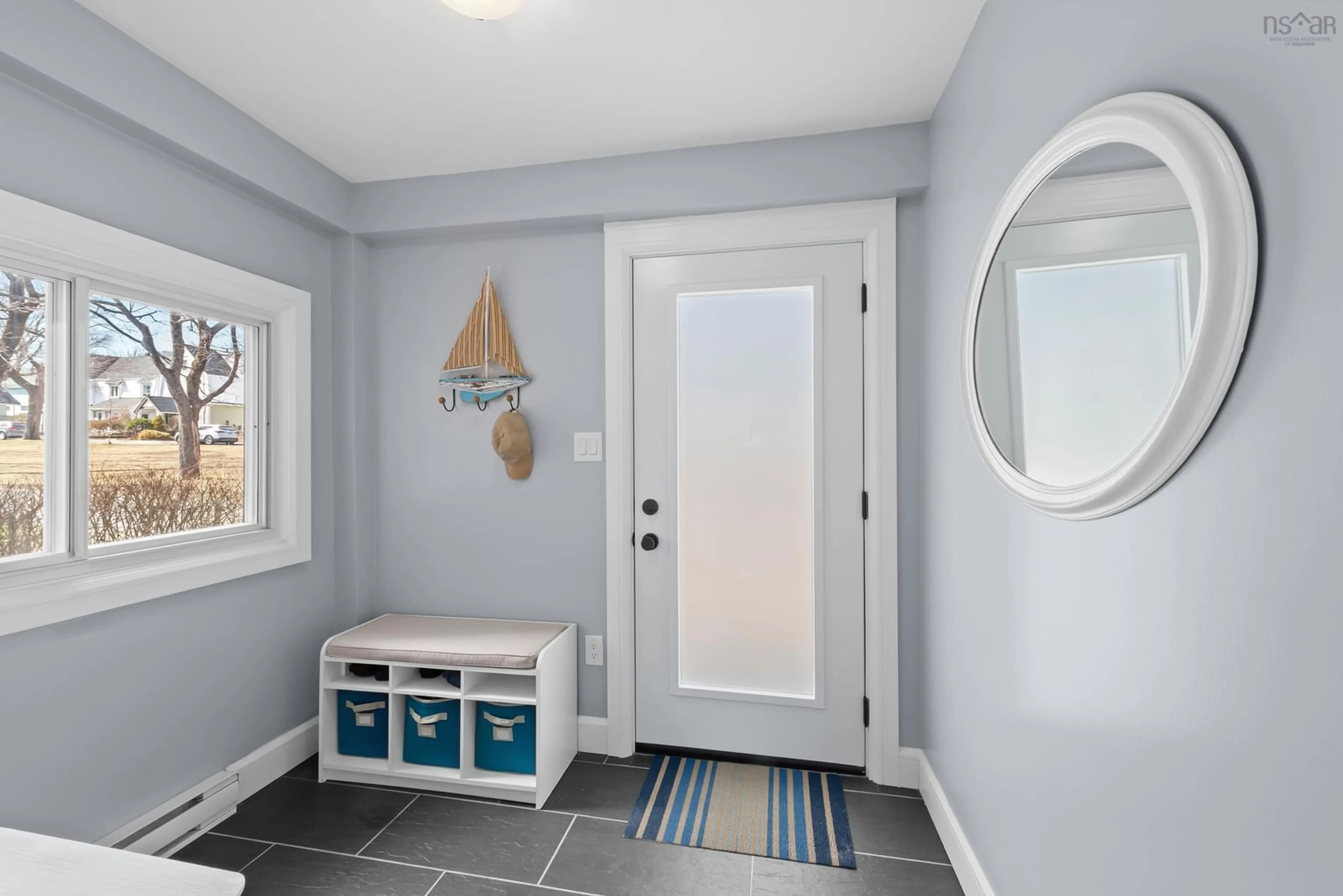 Indoor entryway for 5520 Cabot Pl, Halifax Nova Scotia B3K 2J7