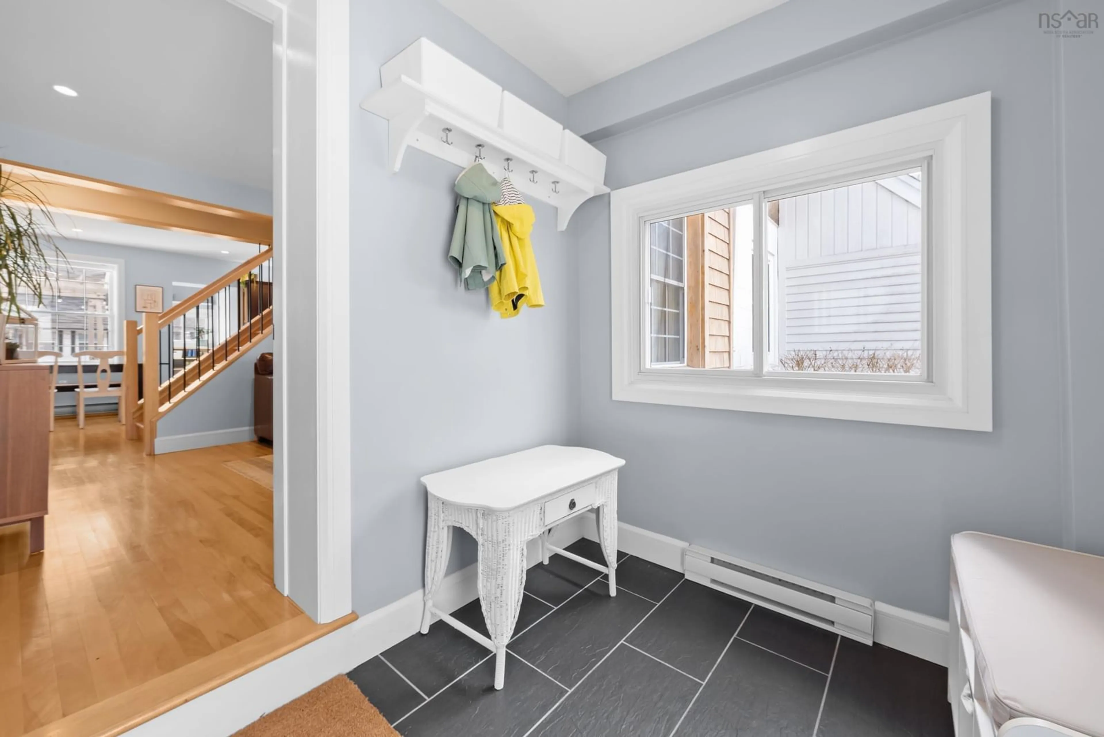 Indoor entryway for 5520 Cabot Pl, Halifax Nova Scotia B3K 2J7