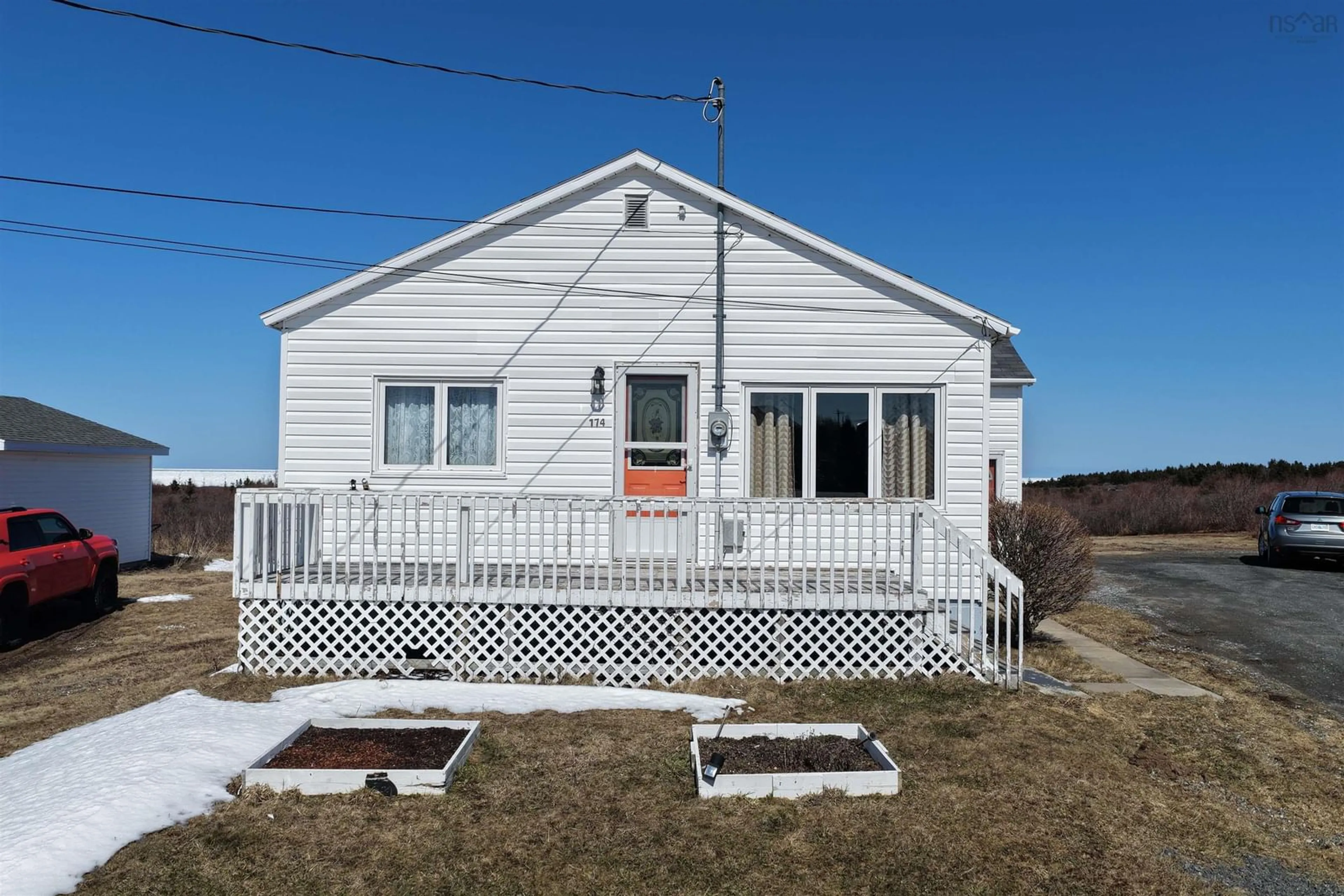 Home with vinyl exterior material, building for 174 Maclean St, Donkin Nova Scotia B1A 6R3