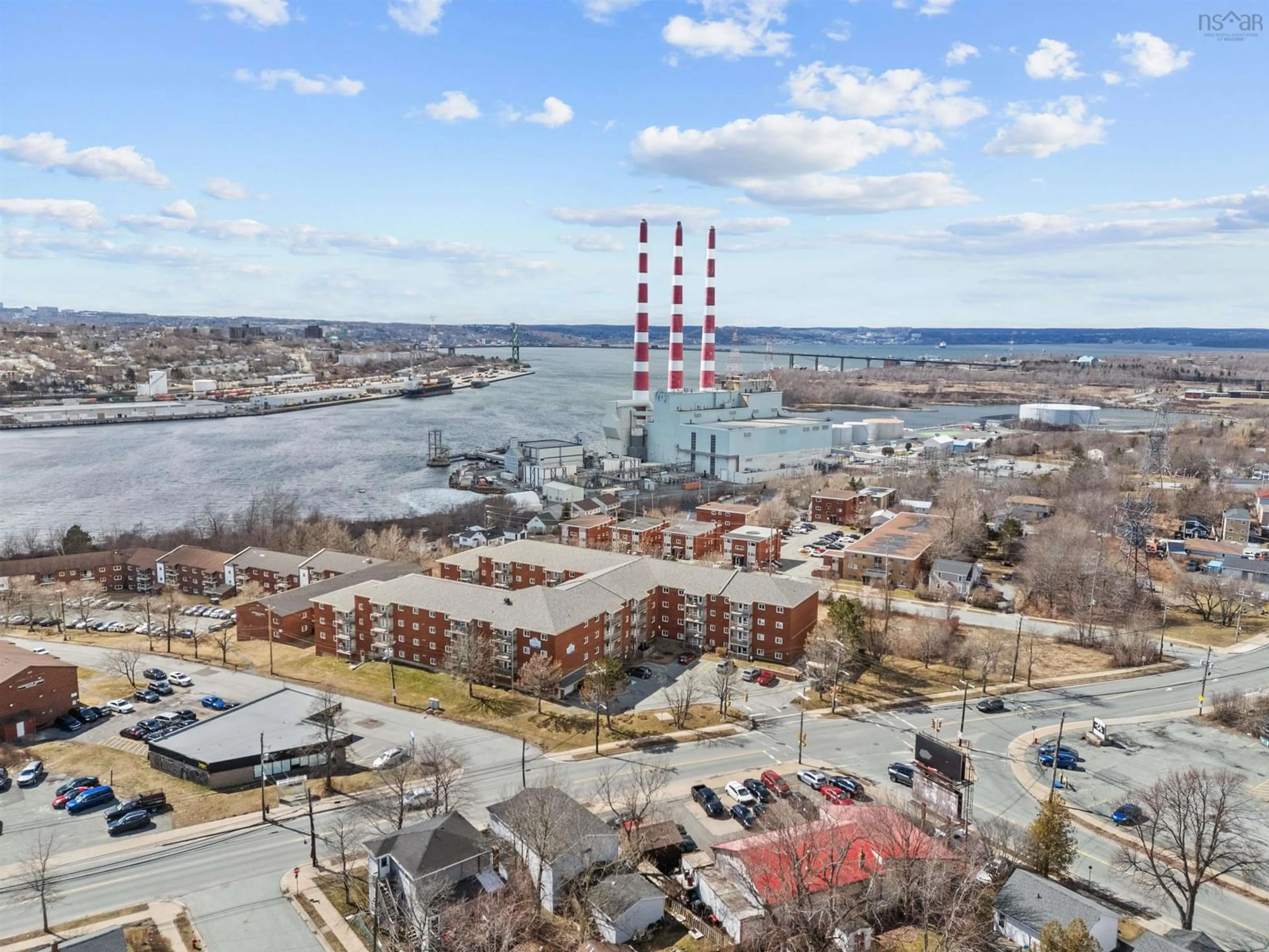 A pic from outside/outdoor area/front of a property/back of a property/a pic from drone, water/lake/river/ocean view for 281 Windmill Rd #346, Dartmouth Nova Scotia B3A 4P9