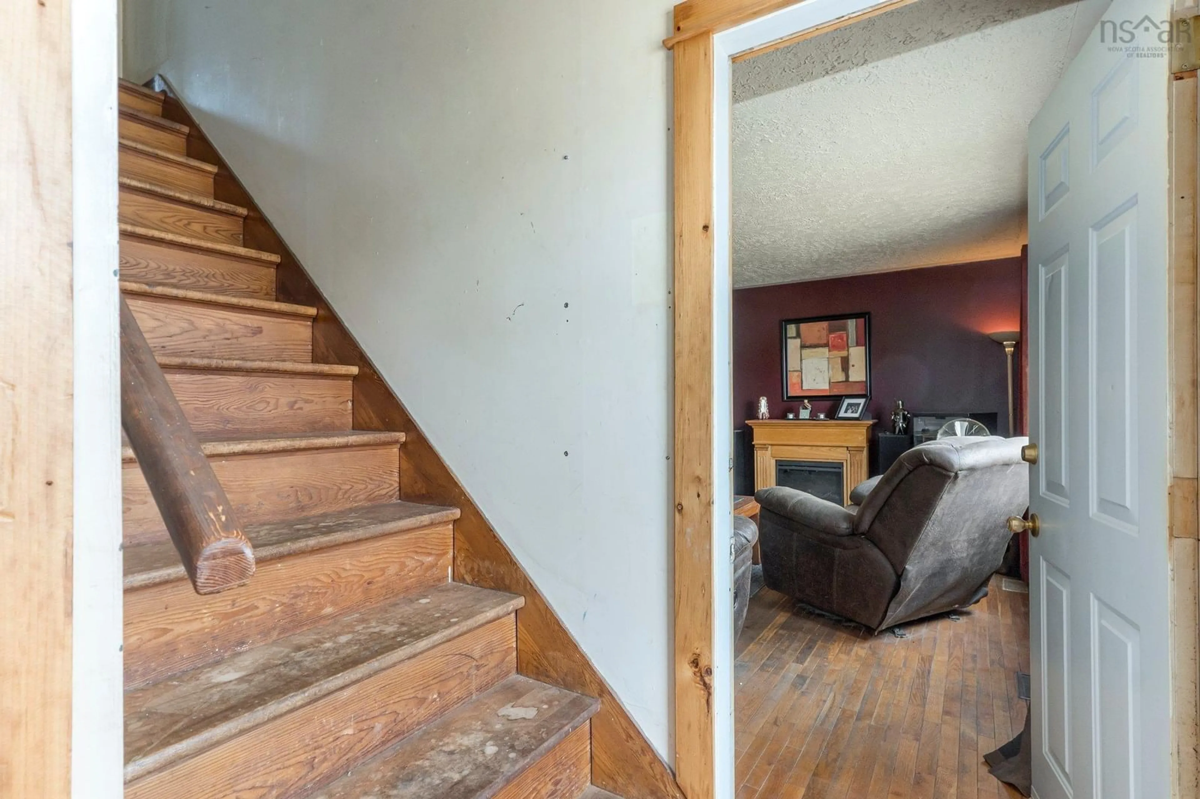 Stairs for 50 Raymond St, Dartmouth Nova Scotia B2X 1B9