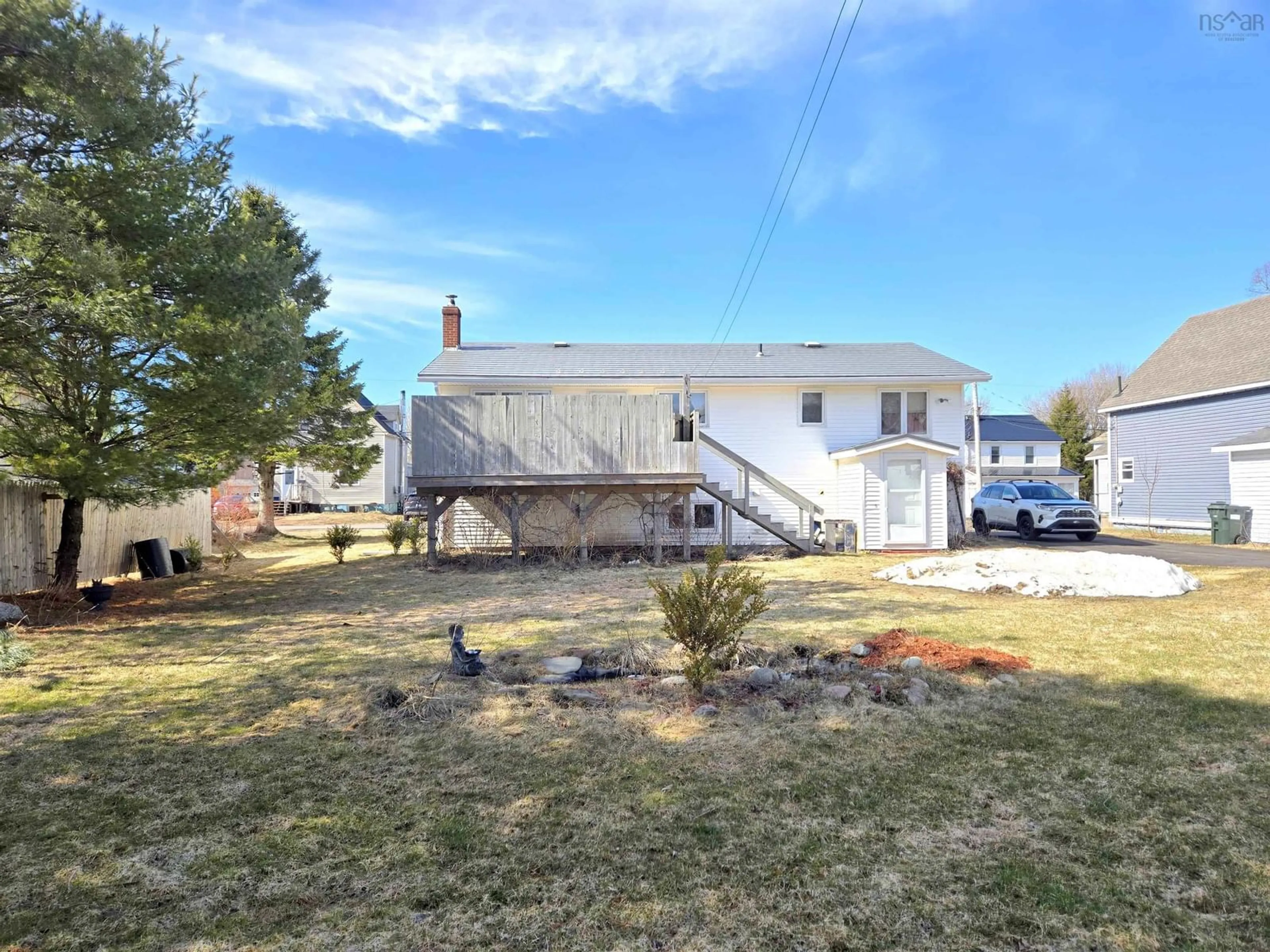 A pic from outside/outdoor area/front of a property/back of a property/a pic from drone, street for 9 Patterson St, Amherst Nova Scotia B4H 1G6