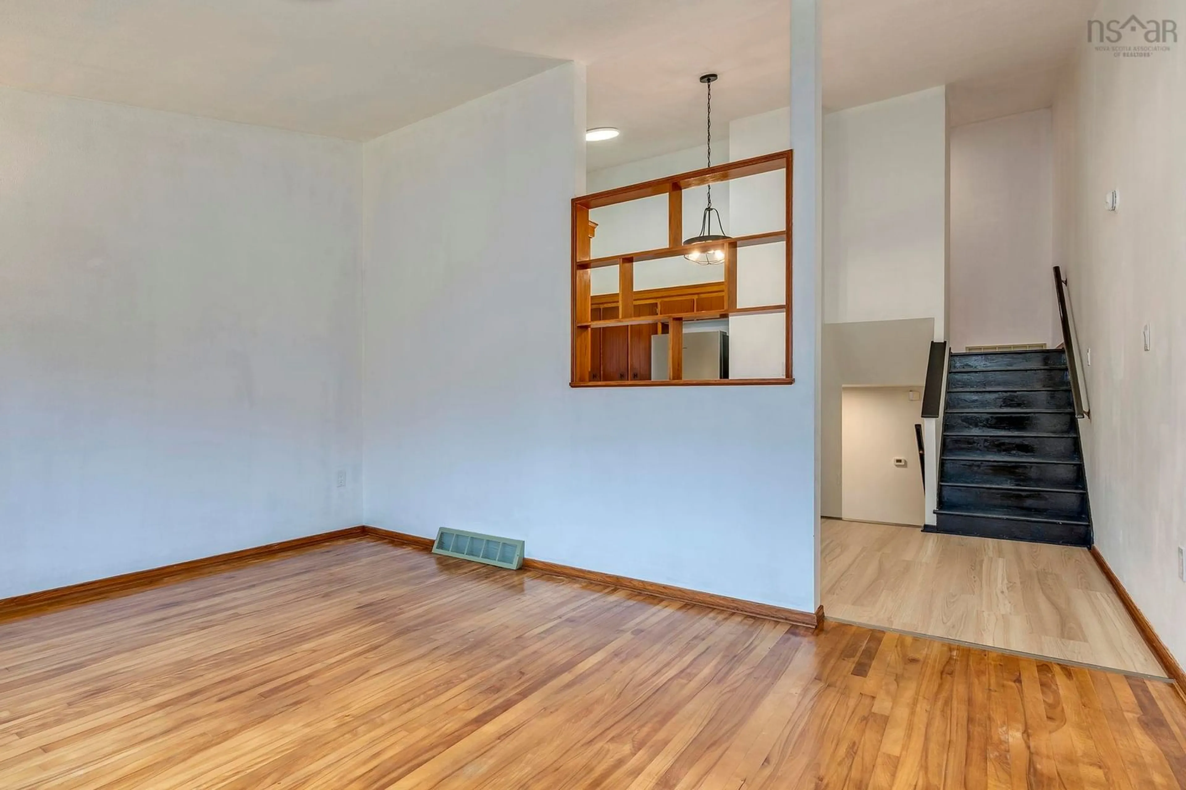 Unknown for 7 Palisade Pl, Clayton Park Nova Scotia B3M 2Y7