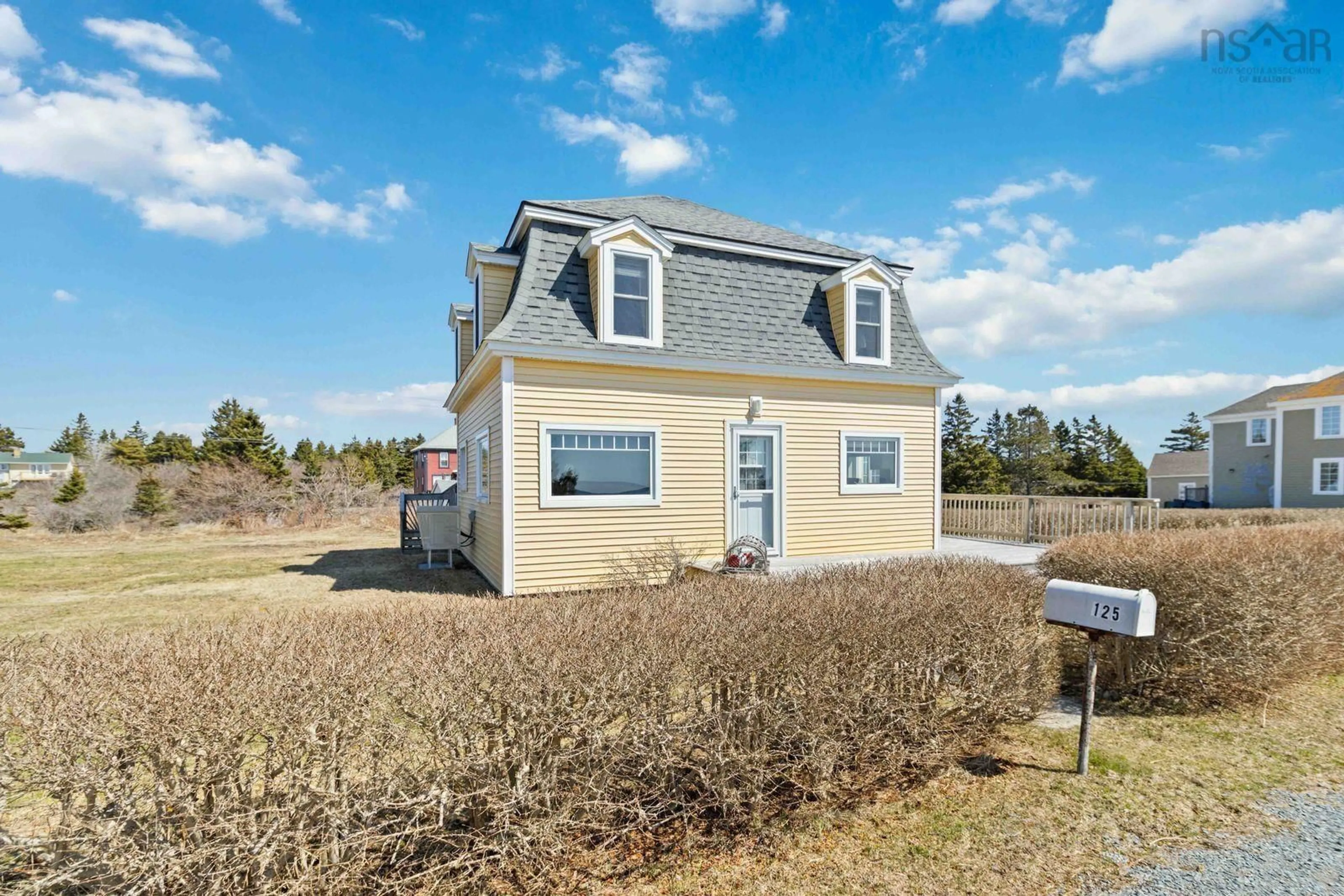 Home with vinyl exterior material, water/lake/river/ocean view for 125 The Point Rd, Blue Rocks Nova Scotia B0J 2C0