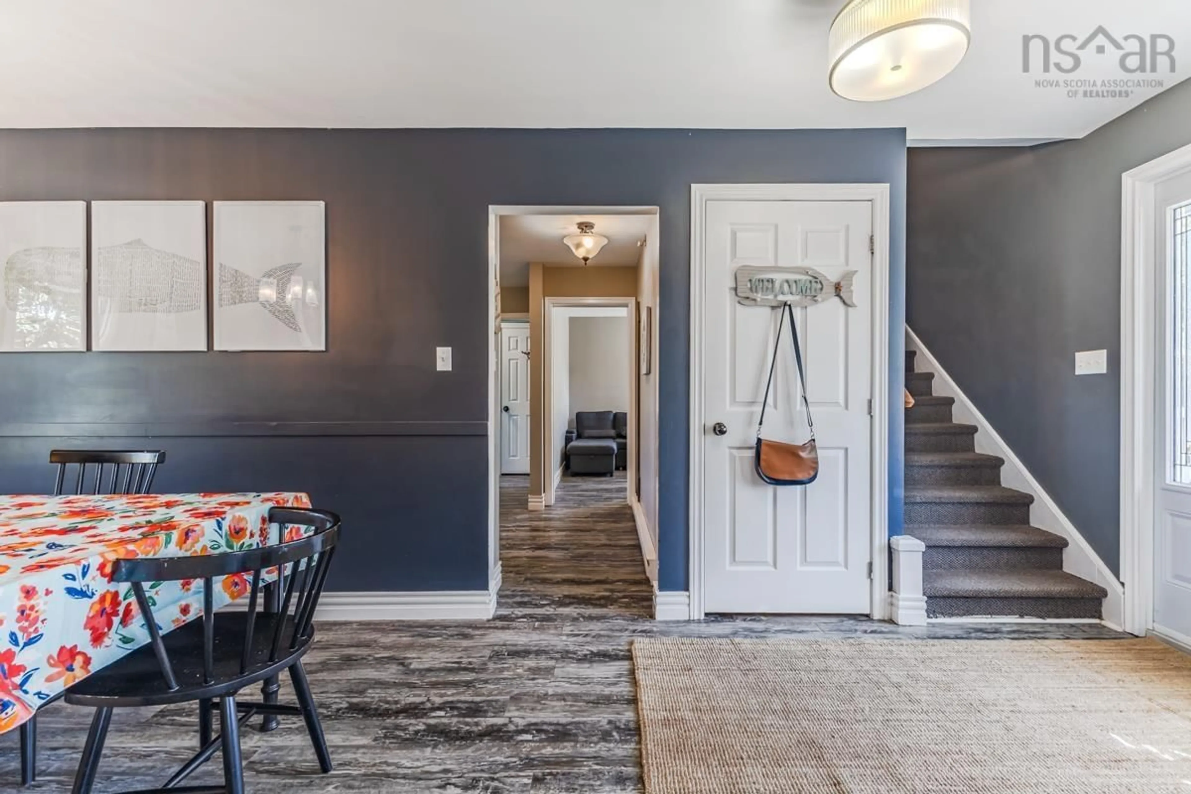 Indoor entryway for 33 Victoria St, Pugwash Nova Scotia B0K 1L0