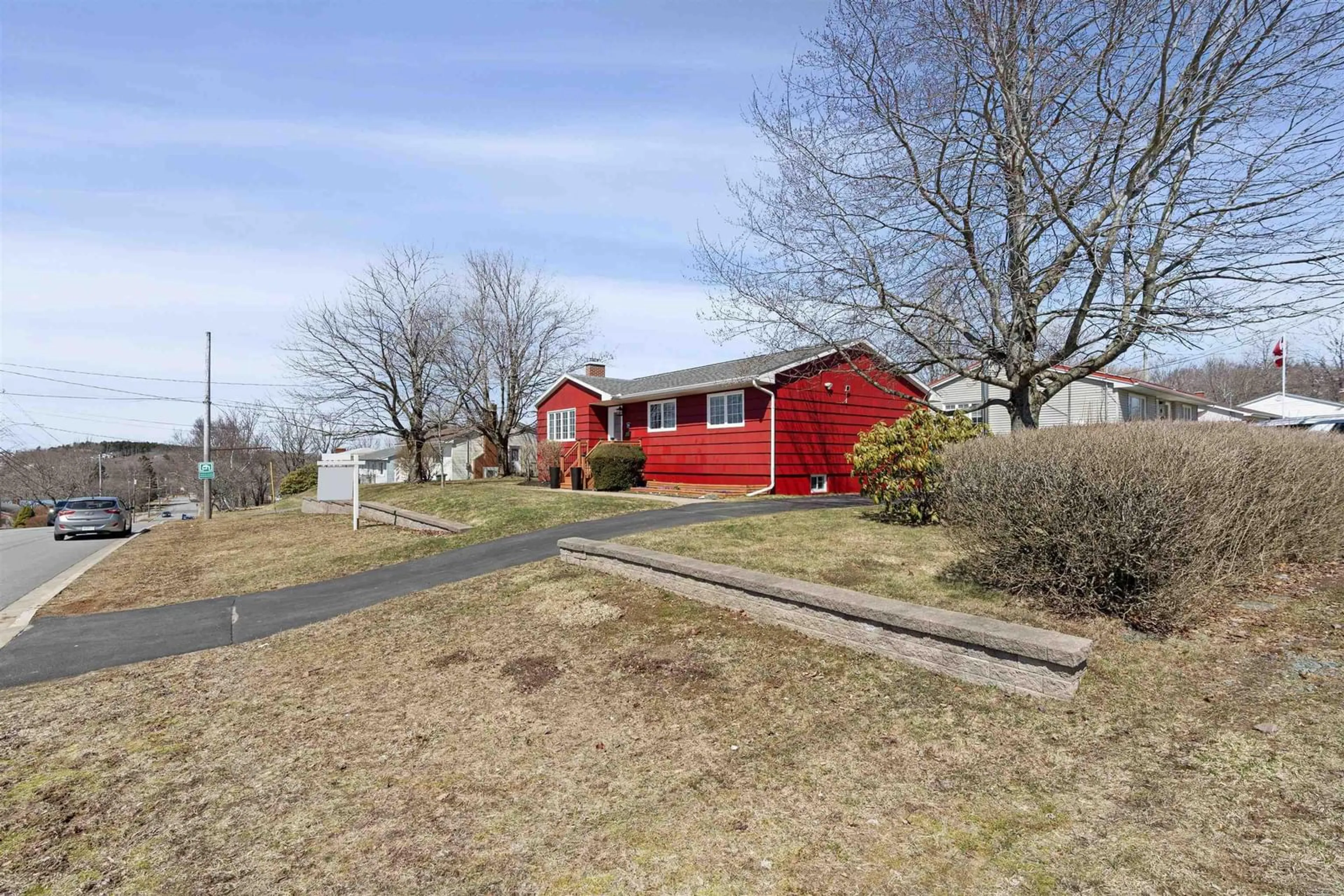 A pic from outside/outdoor area/front of a property/back of a property/a pic from drone, street for 34 Brigadoon Ave, Dartmouth Nova Scotia B2W 2B7