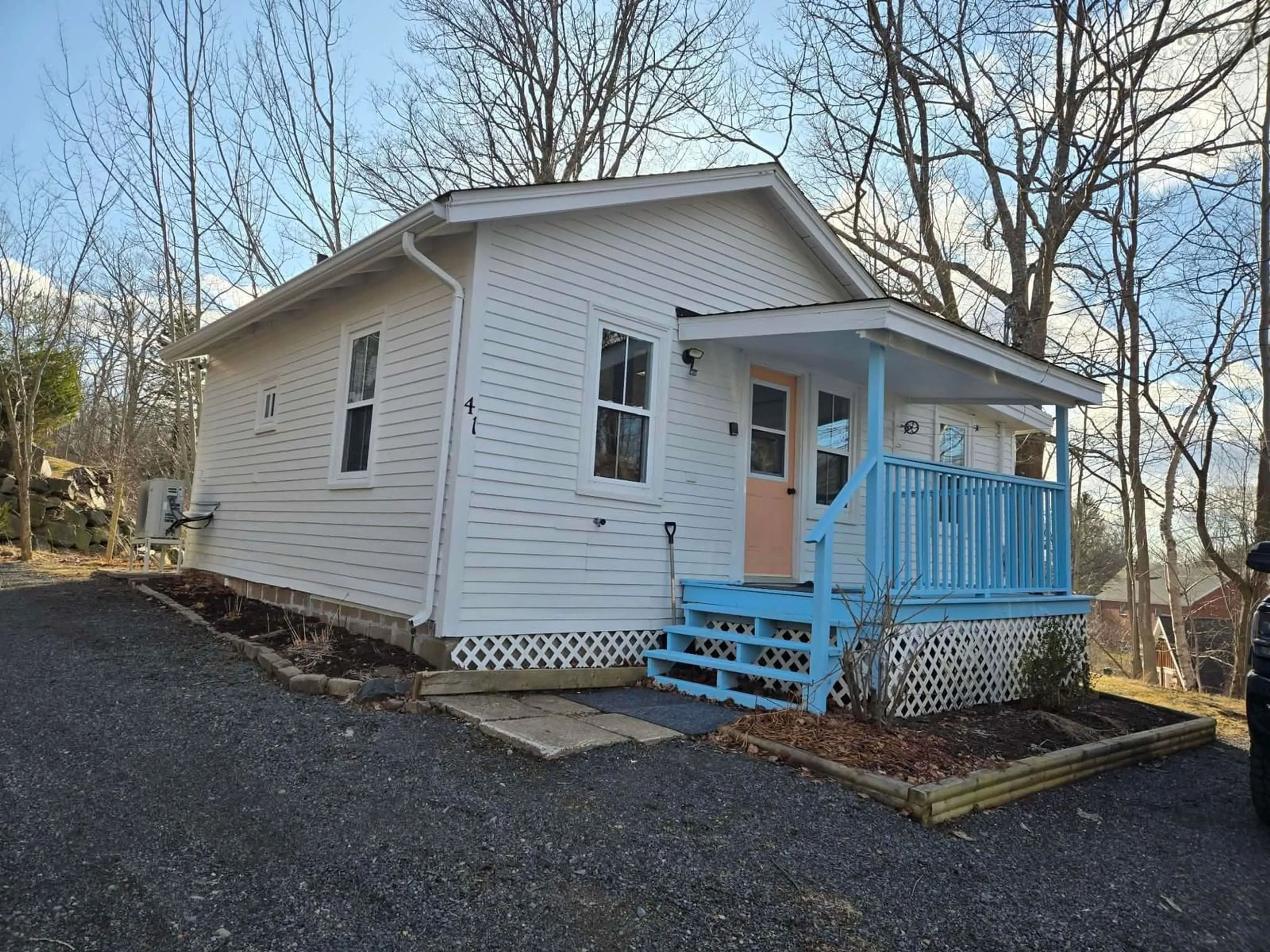 Unknown for 41 Willow Ave, Wolfville Nova Scotia B4P 2G6