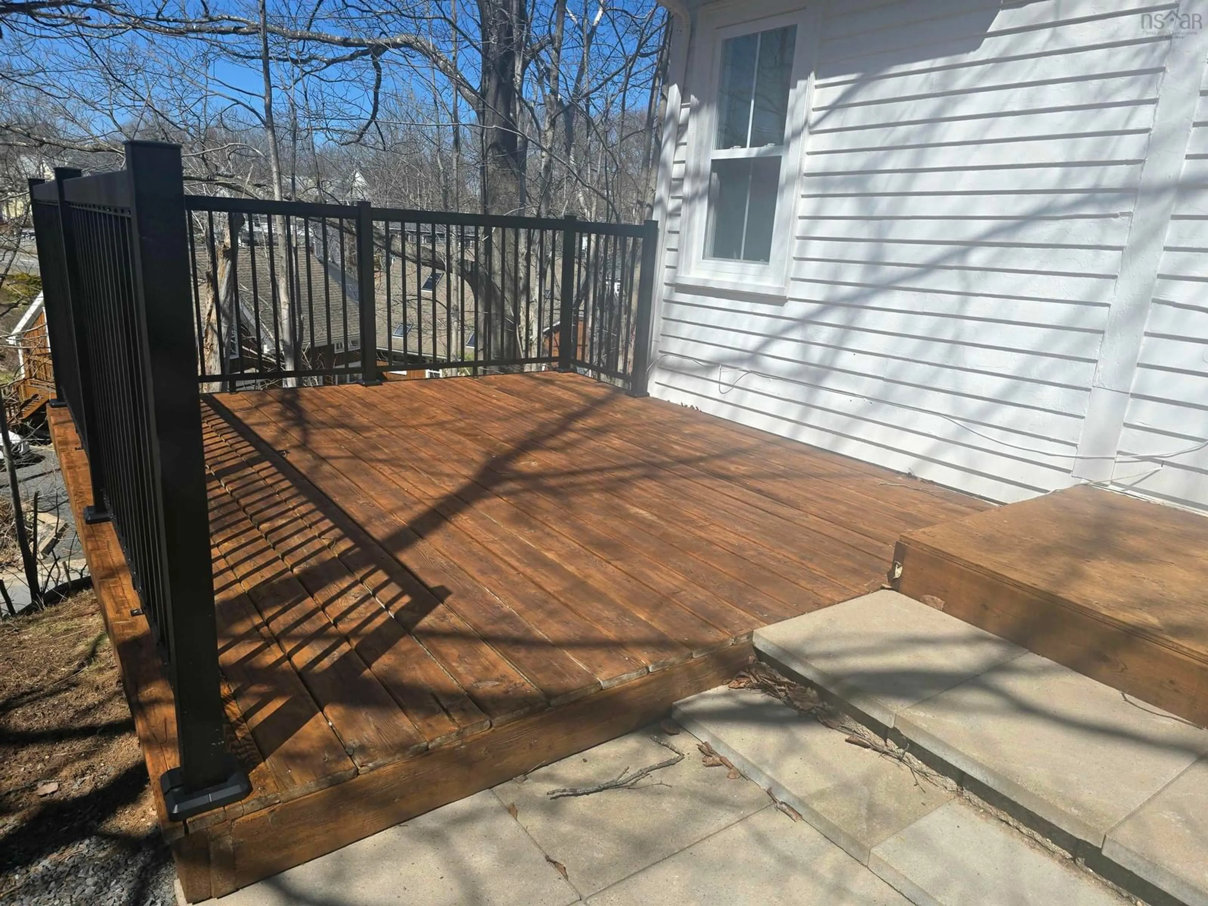 Patio, street for 41 Willow Ave, Wolfville Nova Scotia B4P 2G6