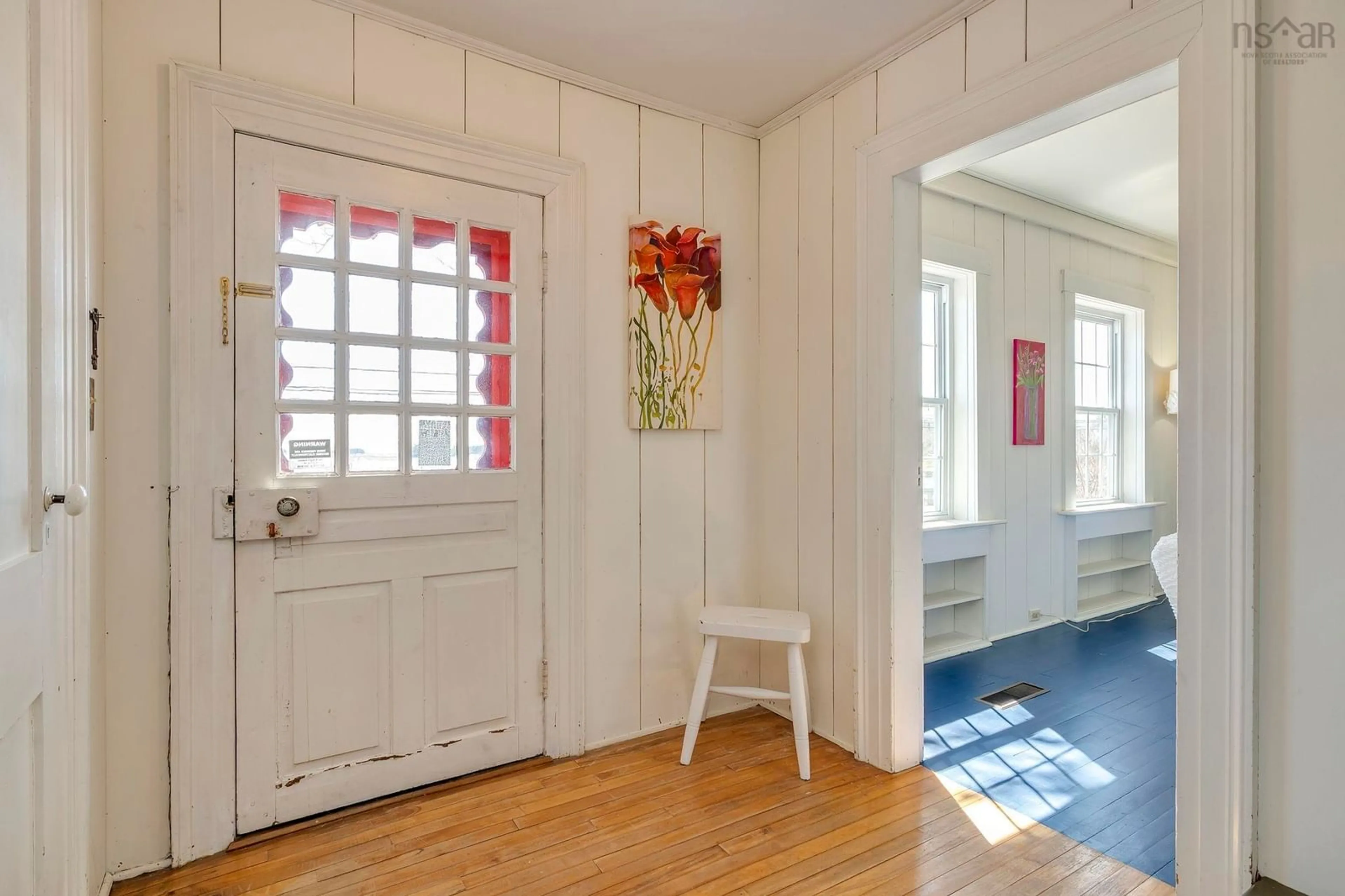 Indoor entryway for 5284 Highway 3, Chester Basin Nova Scotia B0J 1K0