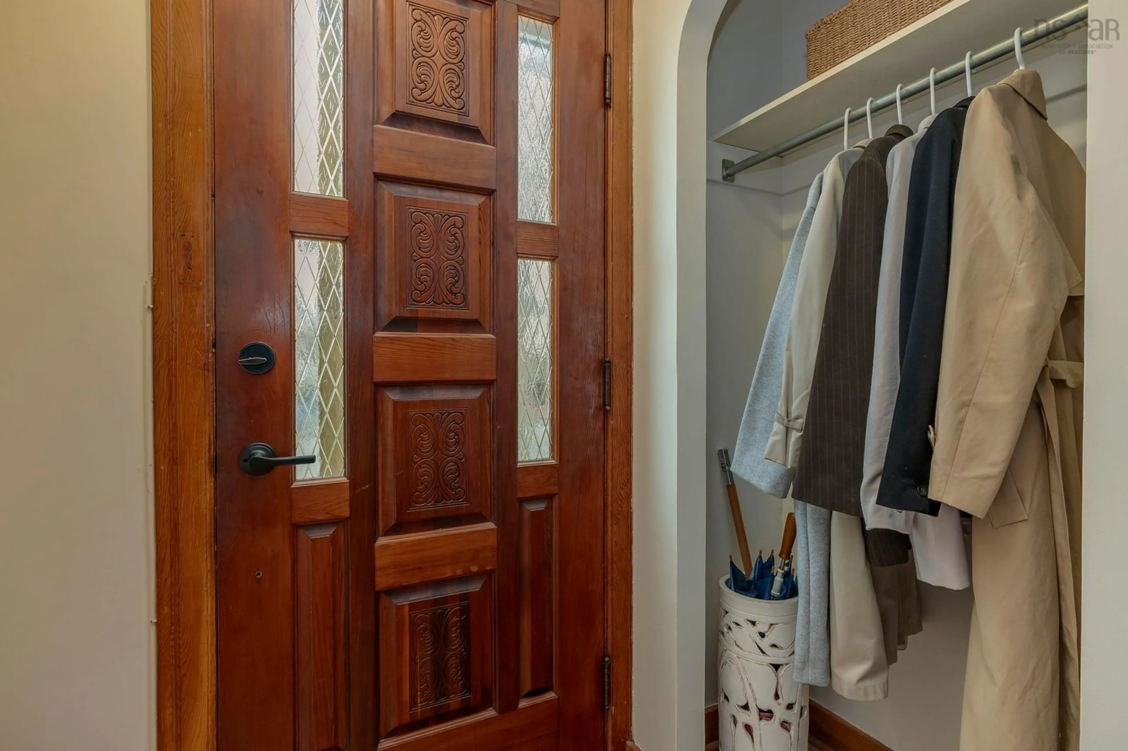 Indoor entryway for 207 Victoria Rd, Dartmouth Nova Scotia B3A 1W4