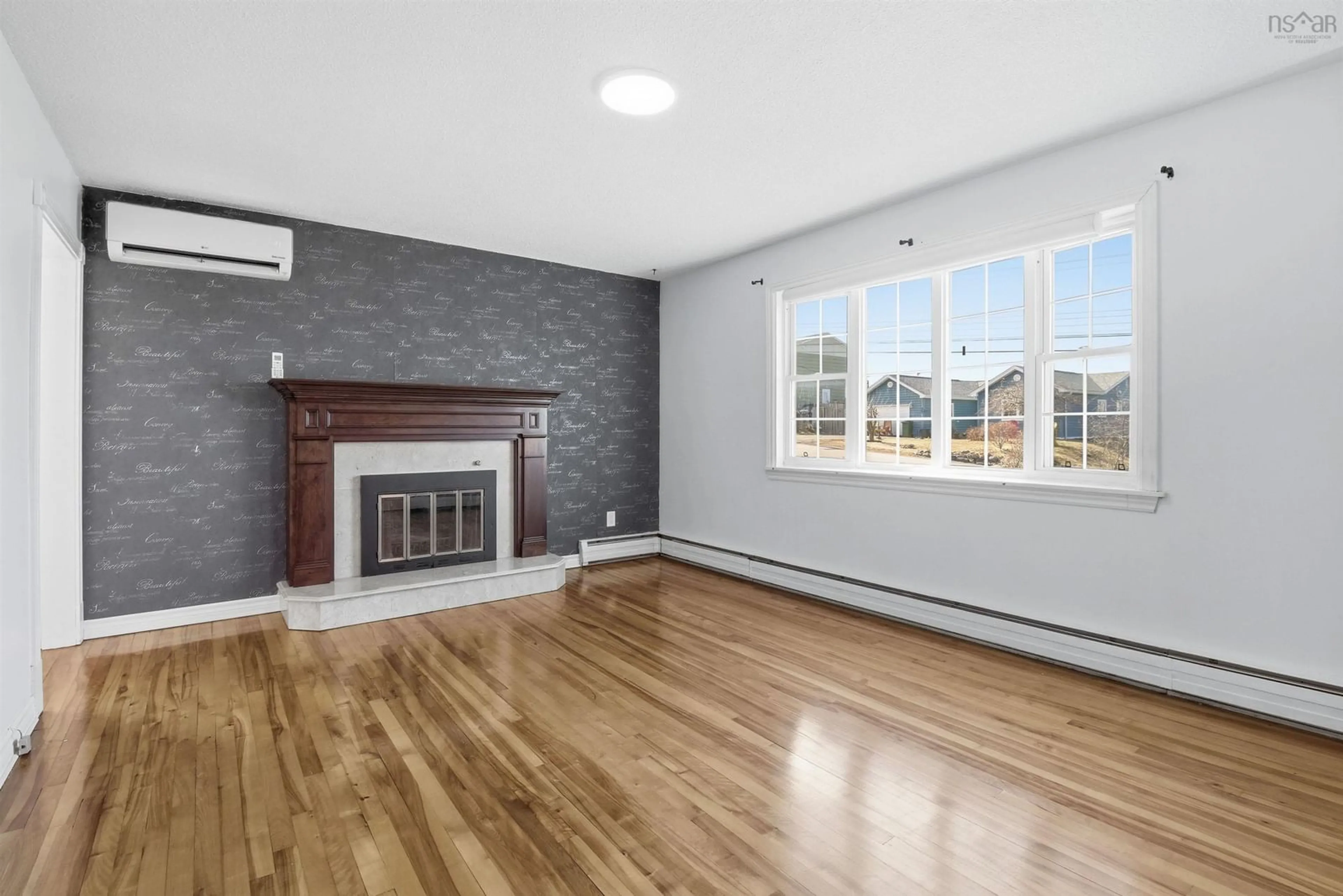 A pic of a room for 26 Woodcrest Ave, Halifax Nova Scotia B3R 1C4