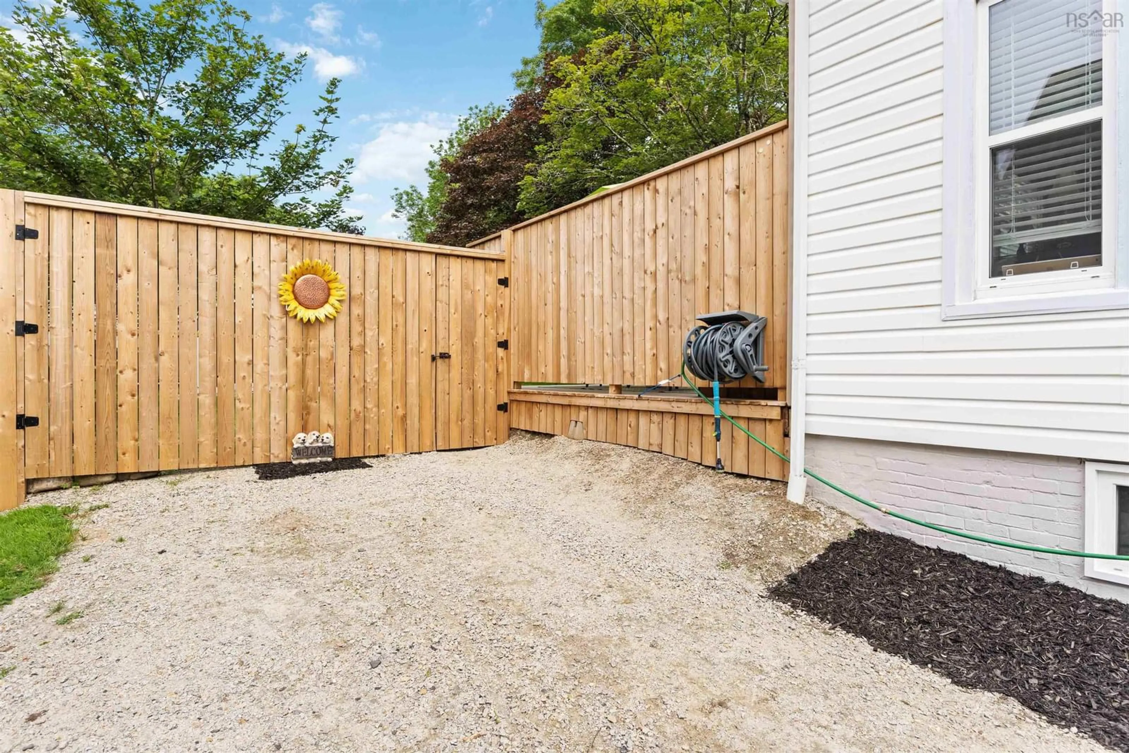 Patio, street for 14 Ryerson Crt, Yarmouth Nova Scotia B5A 1V6