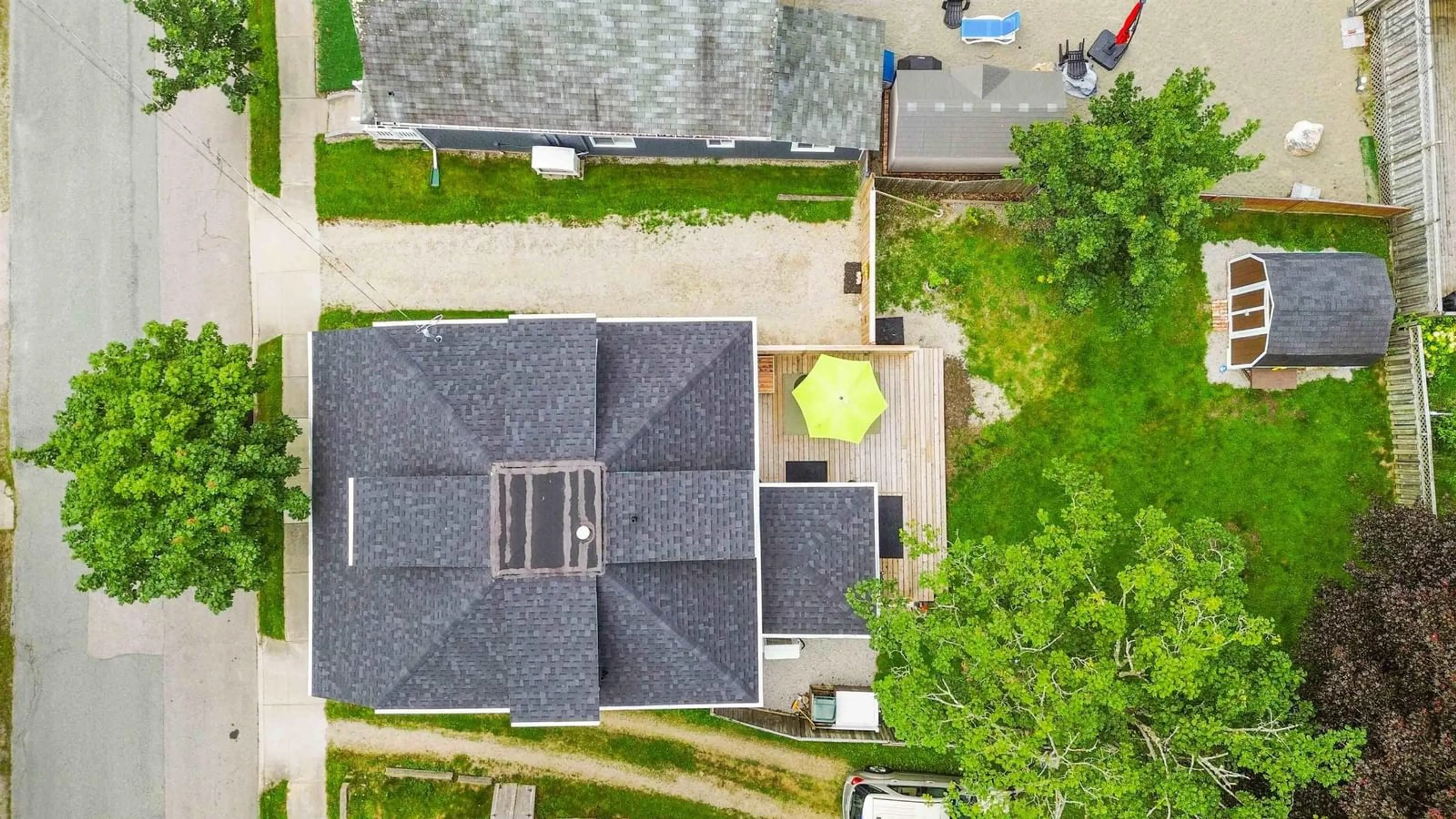 A pic from outside/outdoor area/front of a property/back of a property/a pic from drone, street for 14 Ryerson Crt, Yarmouth Nova Scotia B5A 1V6