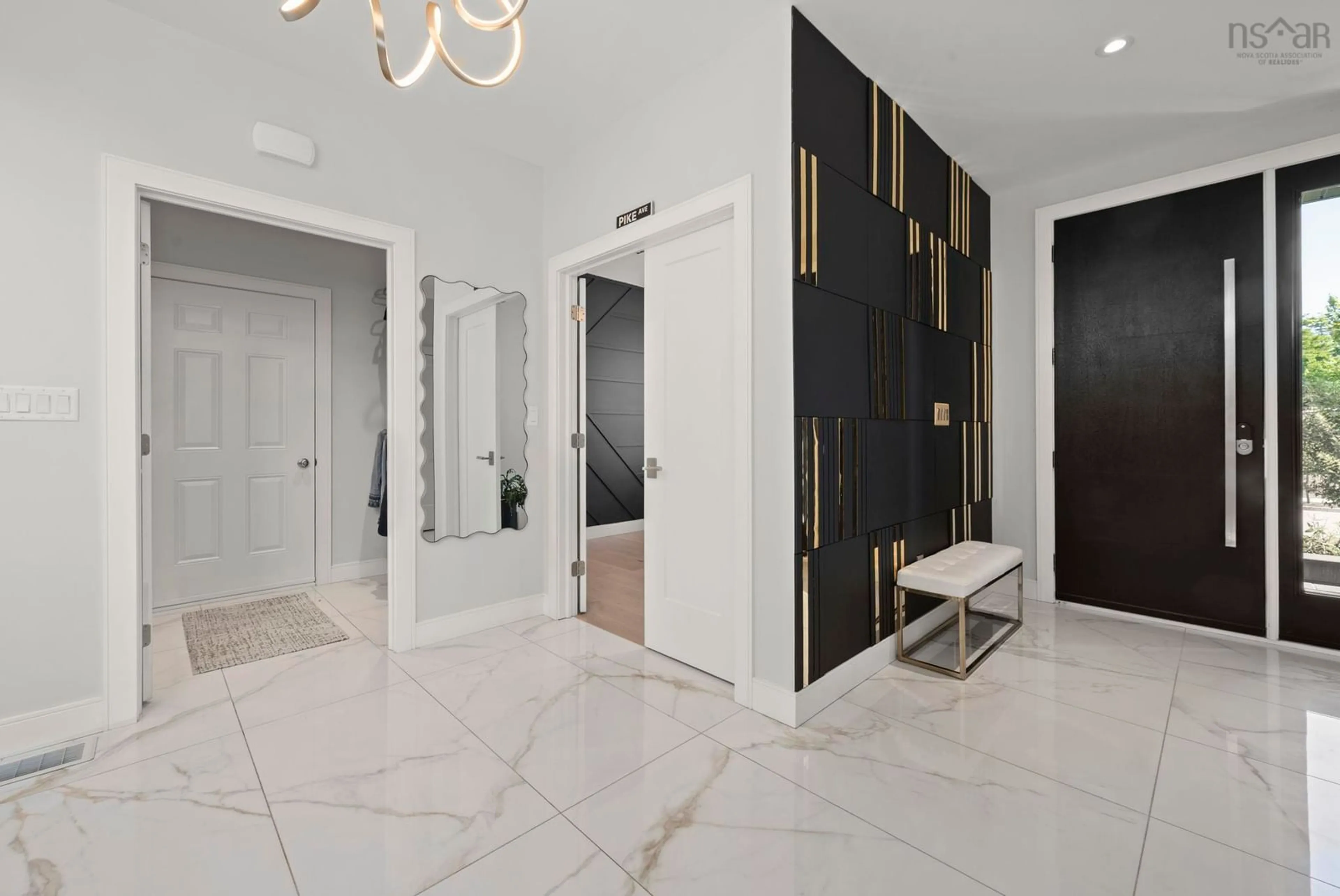 Indoor foyer for 27 Cairnstone Lane, Bedford Nova Scotia B4B 2G5