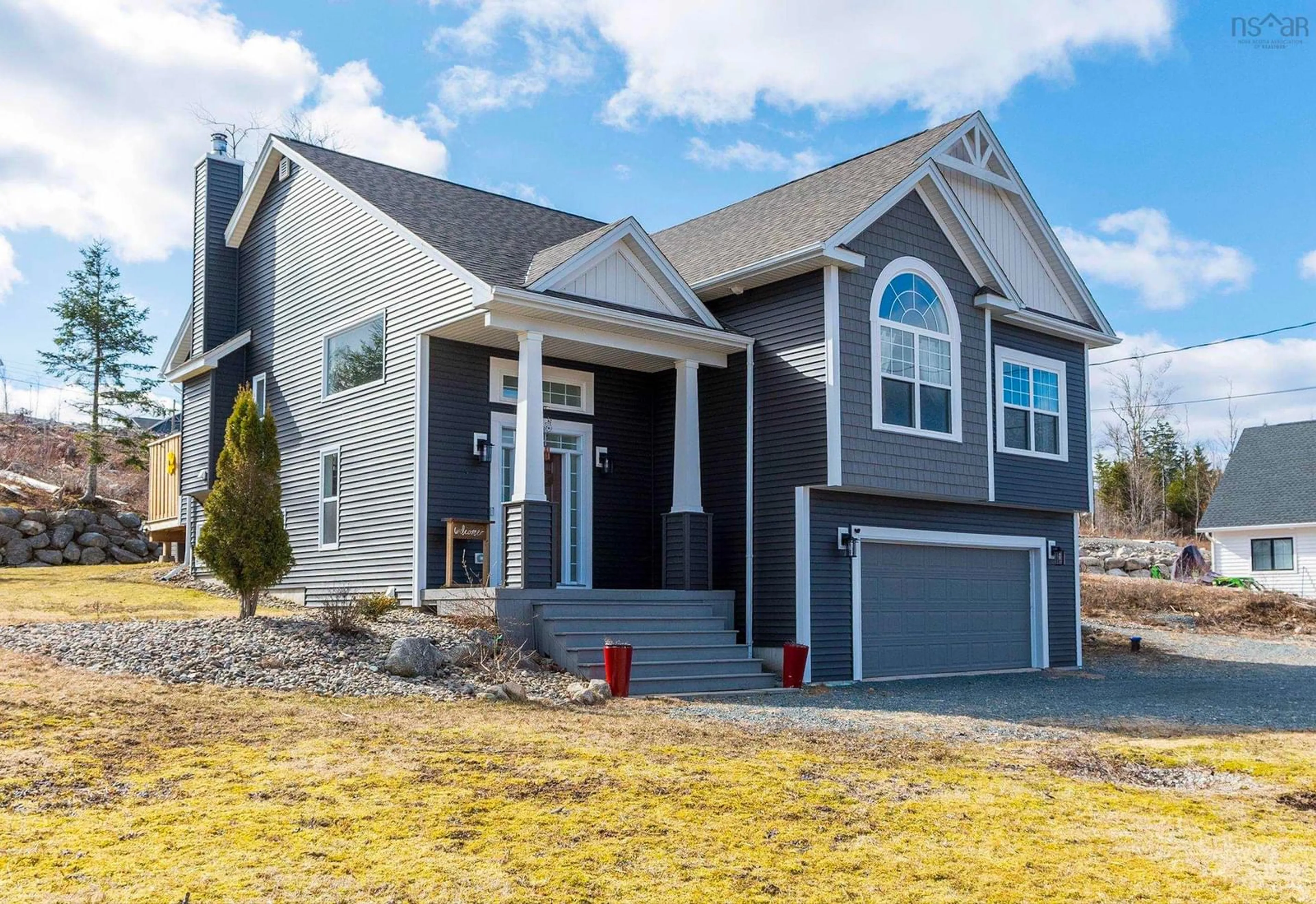Home with vinyl exterior material, street for 191 Windbreak Run, Upper Tantallon Nova Scotia B3Z 0K6