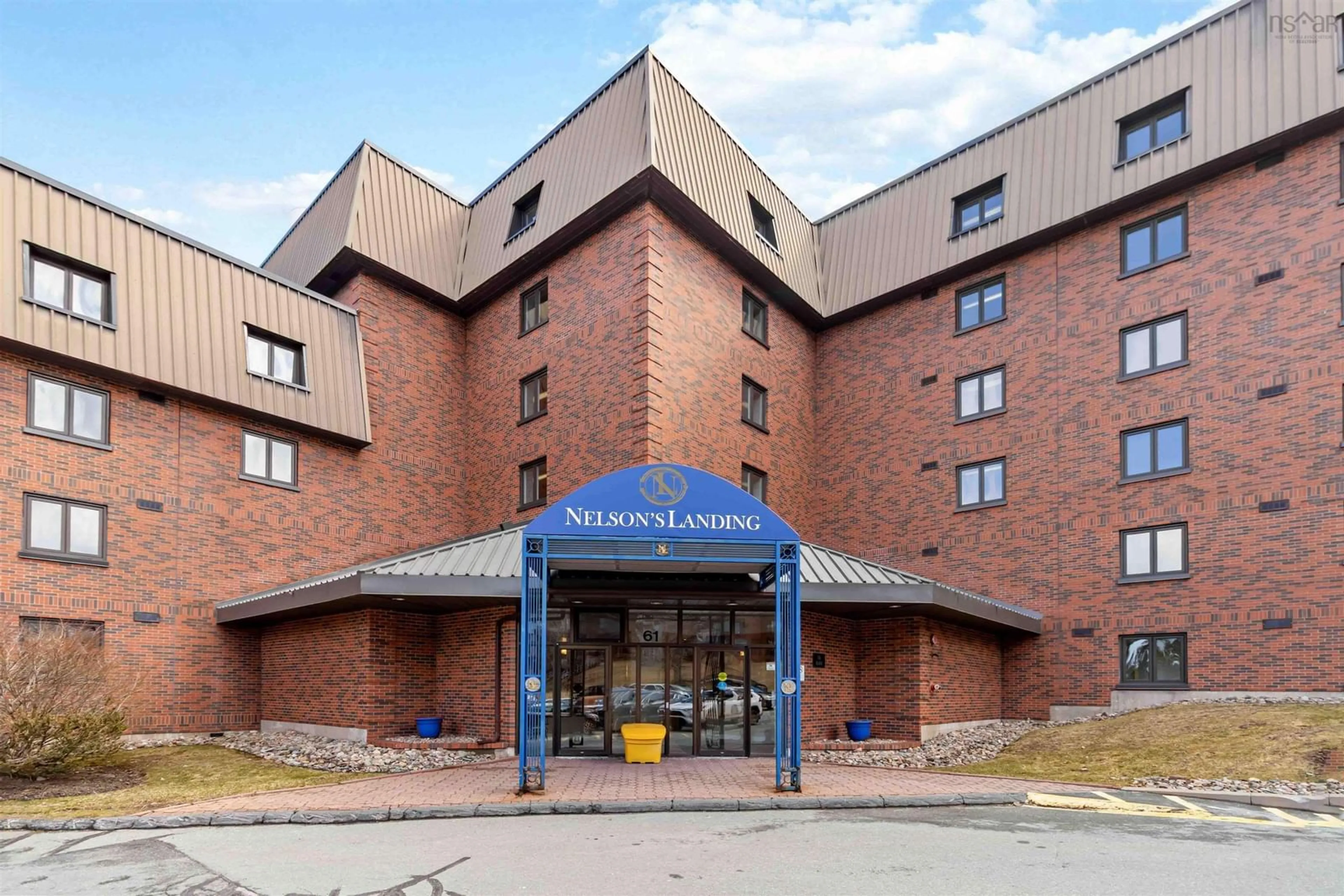 Indoor foyer for 61 Nelsons Landing Blvd #312, Bedford Nova Scotia B4A 3X3