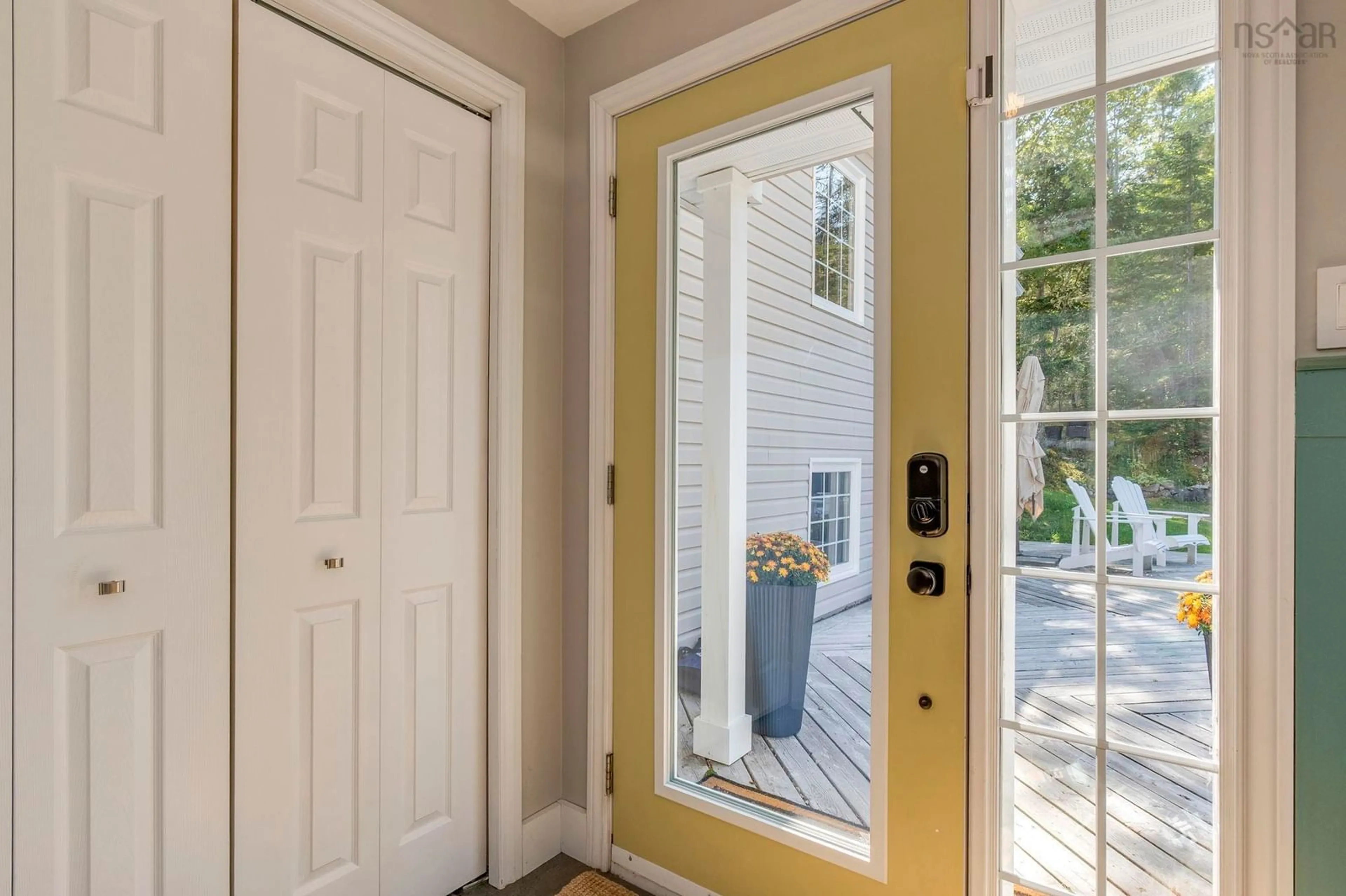 Indoor entryway for 20 Lerwick Lane, Boutiliers Point Nova Scotia B3Z 1T9