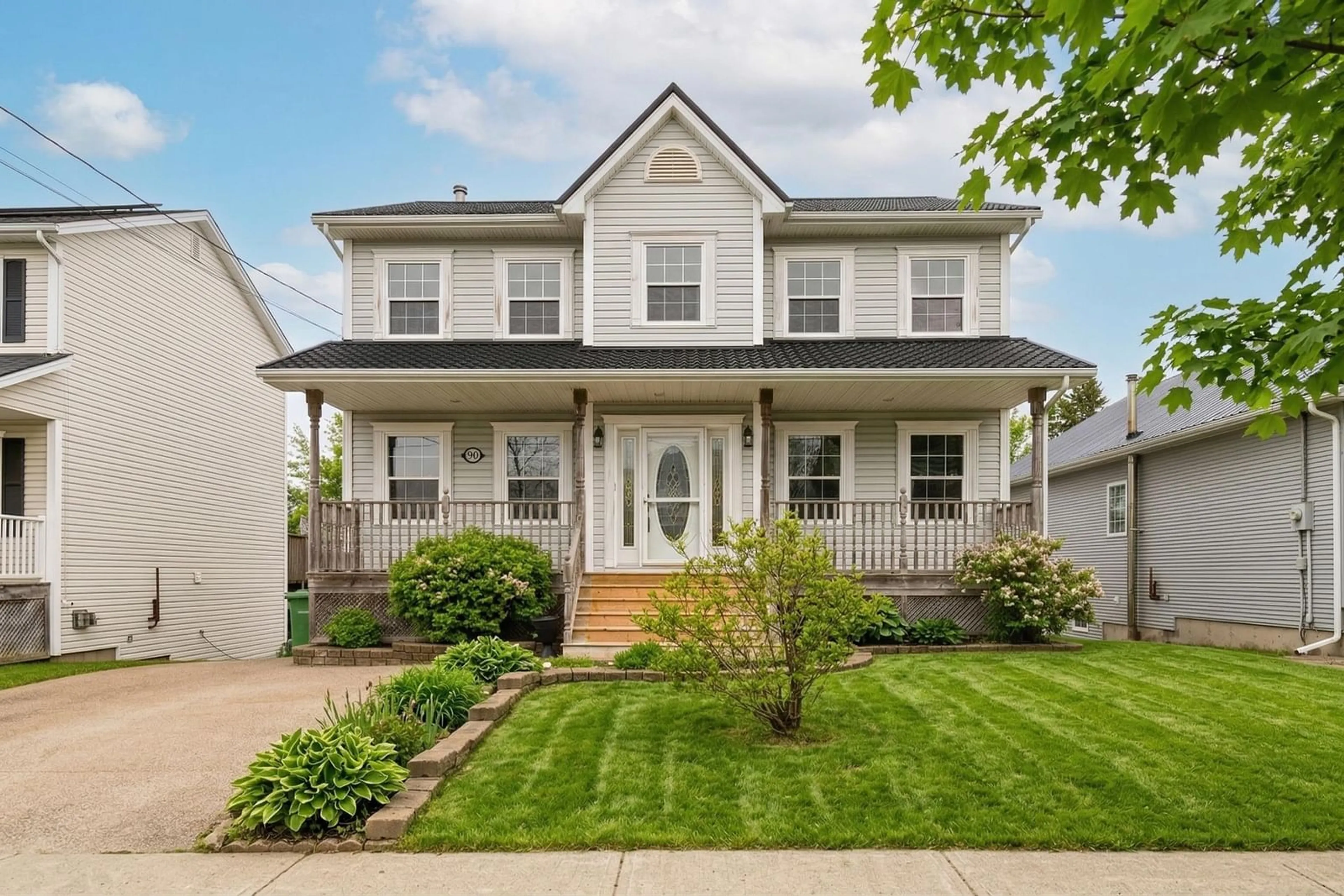 Home with vinyl exterior material, street for 90 Fieldstone St, Halifax Nova Scotia B3R 2N6