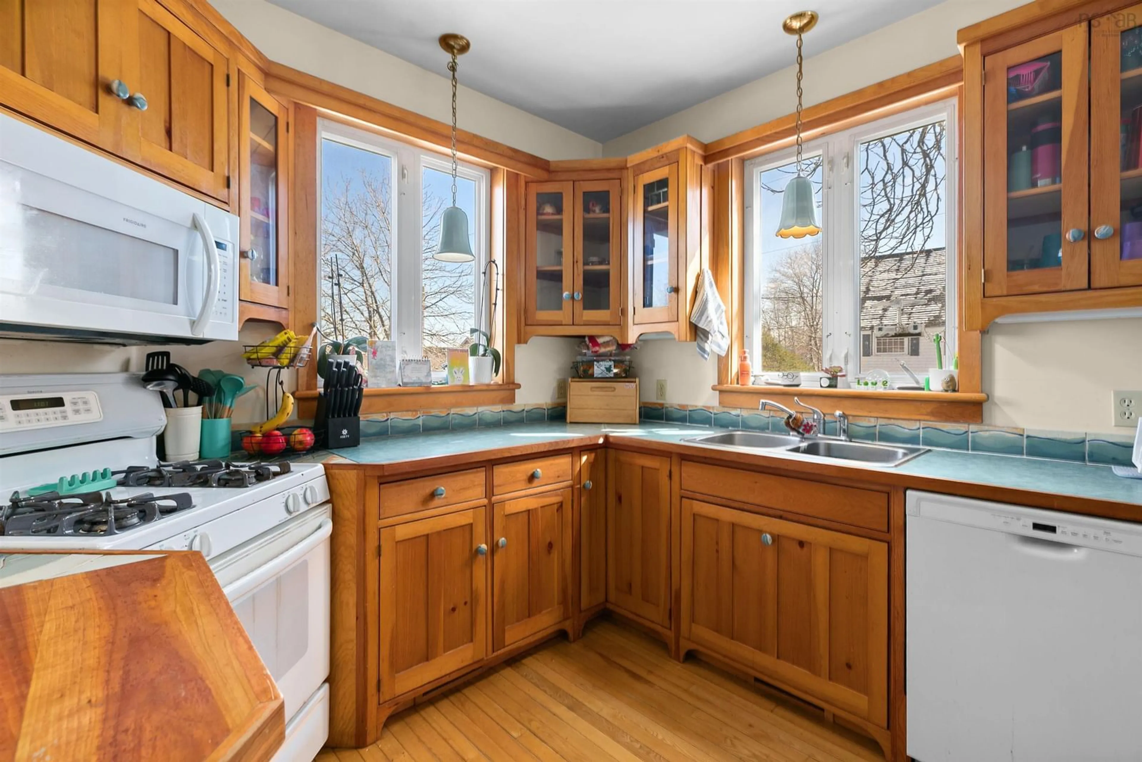 Standard kitchen, unknown for 92 Main St, Chester Nova Scotia B0J 1J0