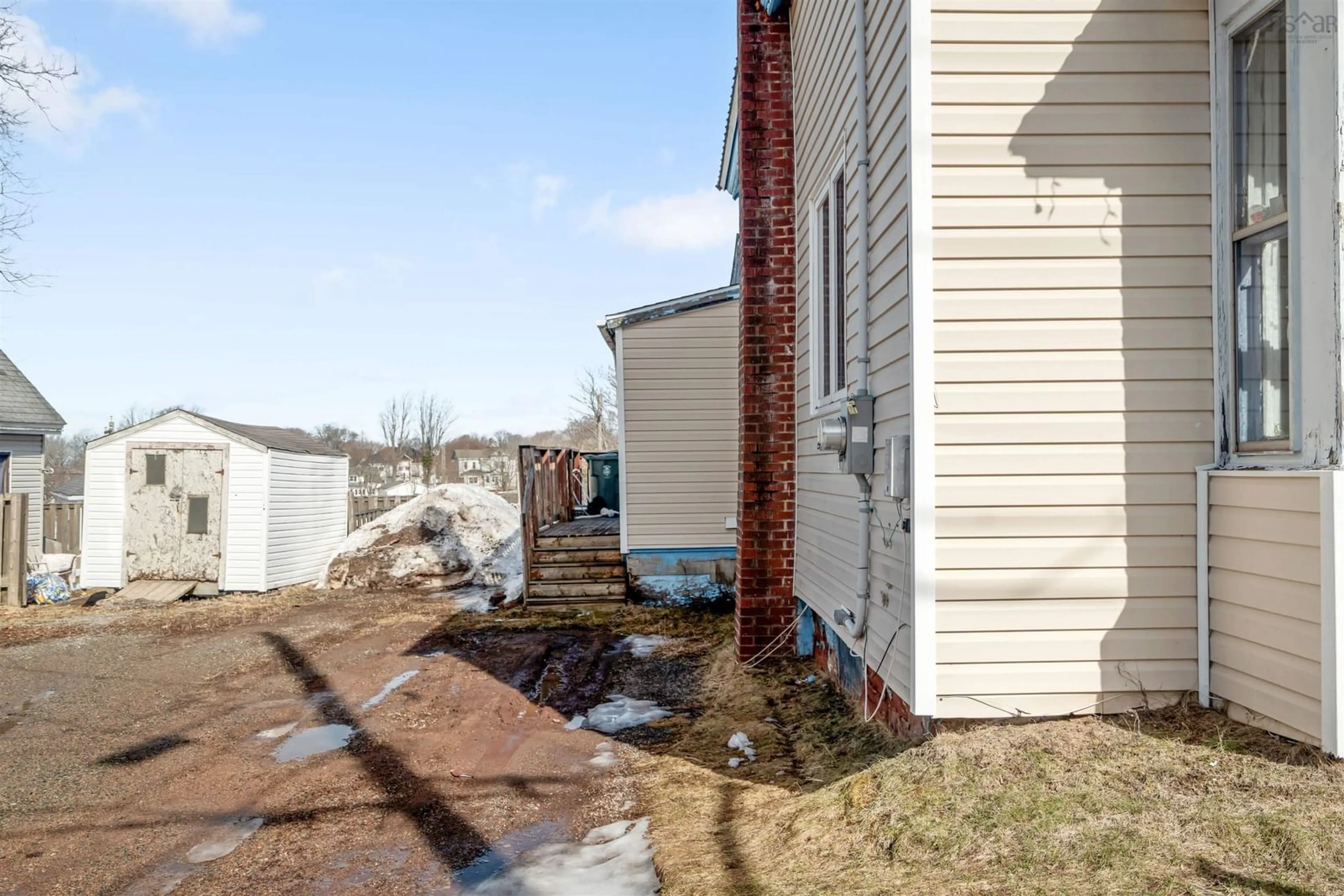 Unknown for 10 East Pleasant St, Amherst Nova Scotia B4H 1M4