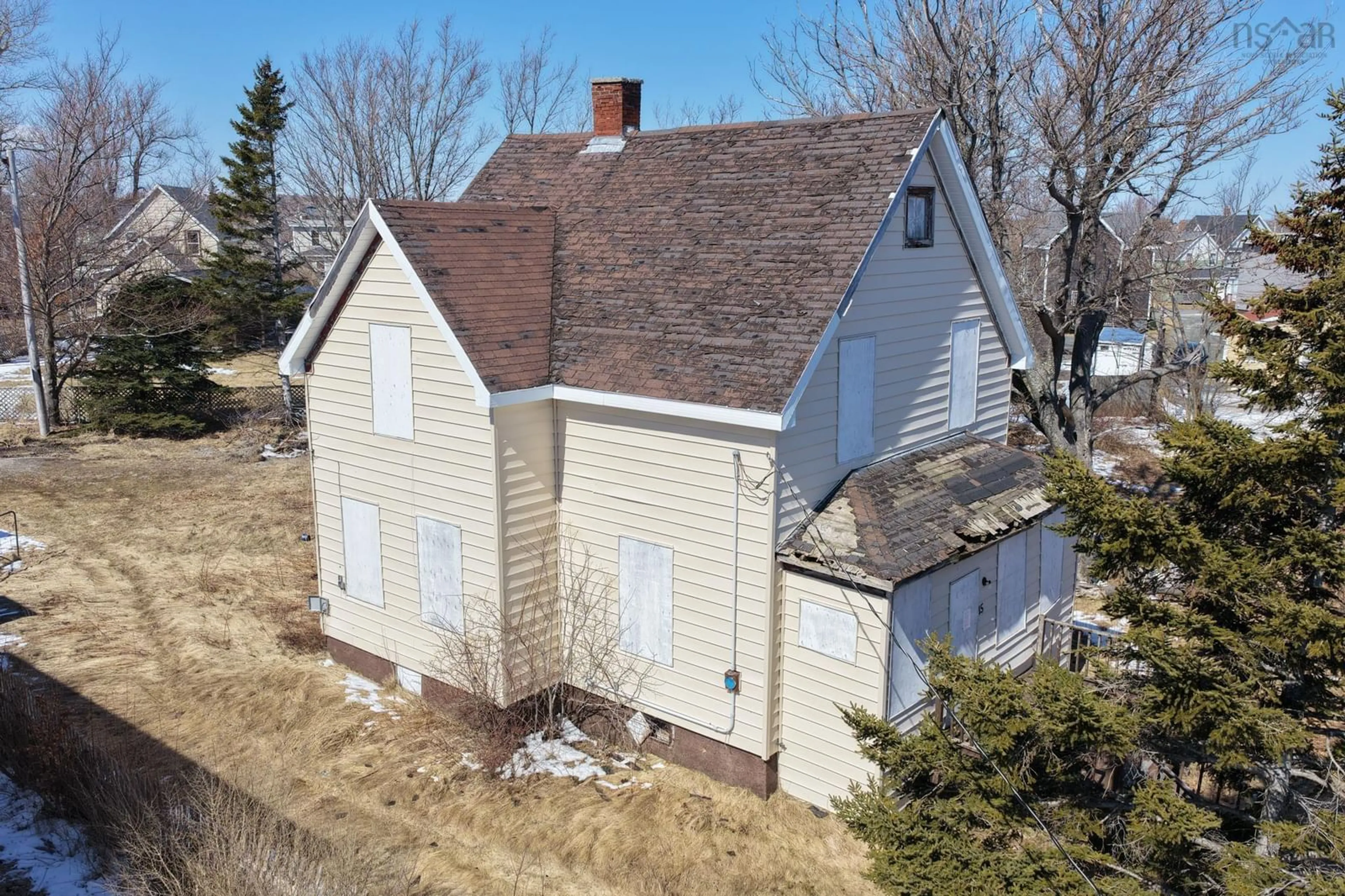 A pic from outside/outdoor area/front of a property/back of a property/a pic from drone, building for 15 Mckeen St, Glace Bay Nova Scotia B1A 5C2