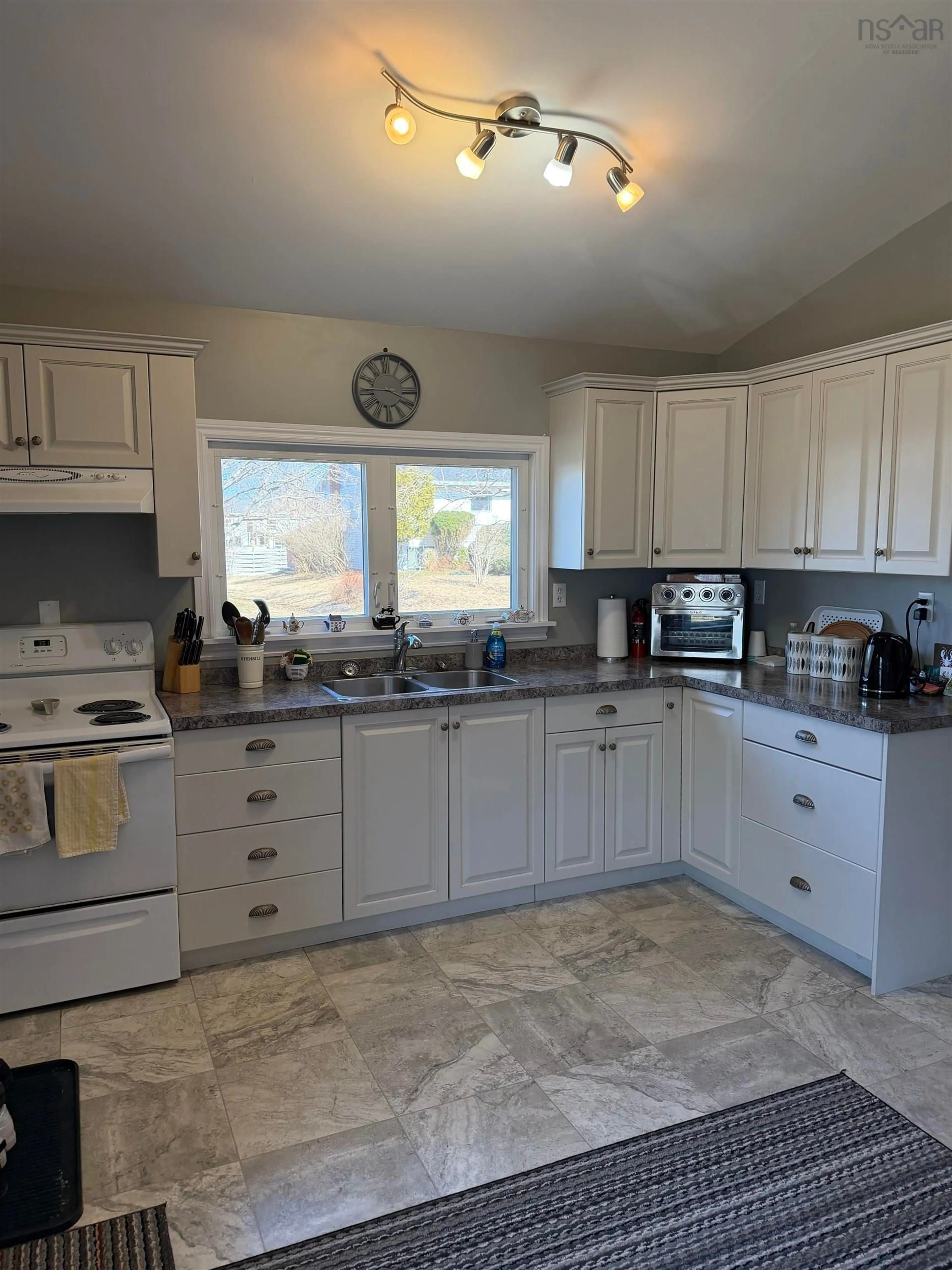 Unknown for Dolorosa Avenue #7, Antigonish Nova Scotia B2G 1T2