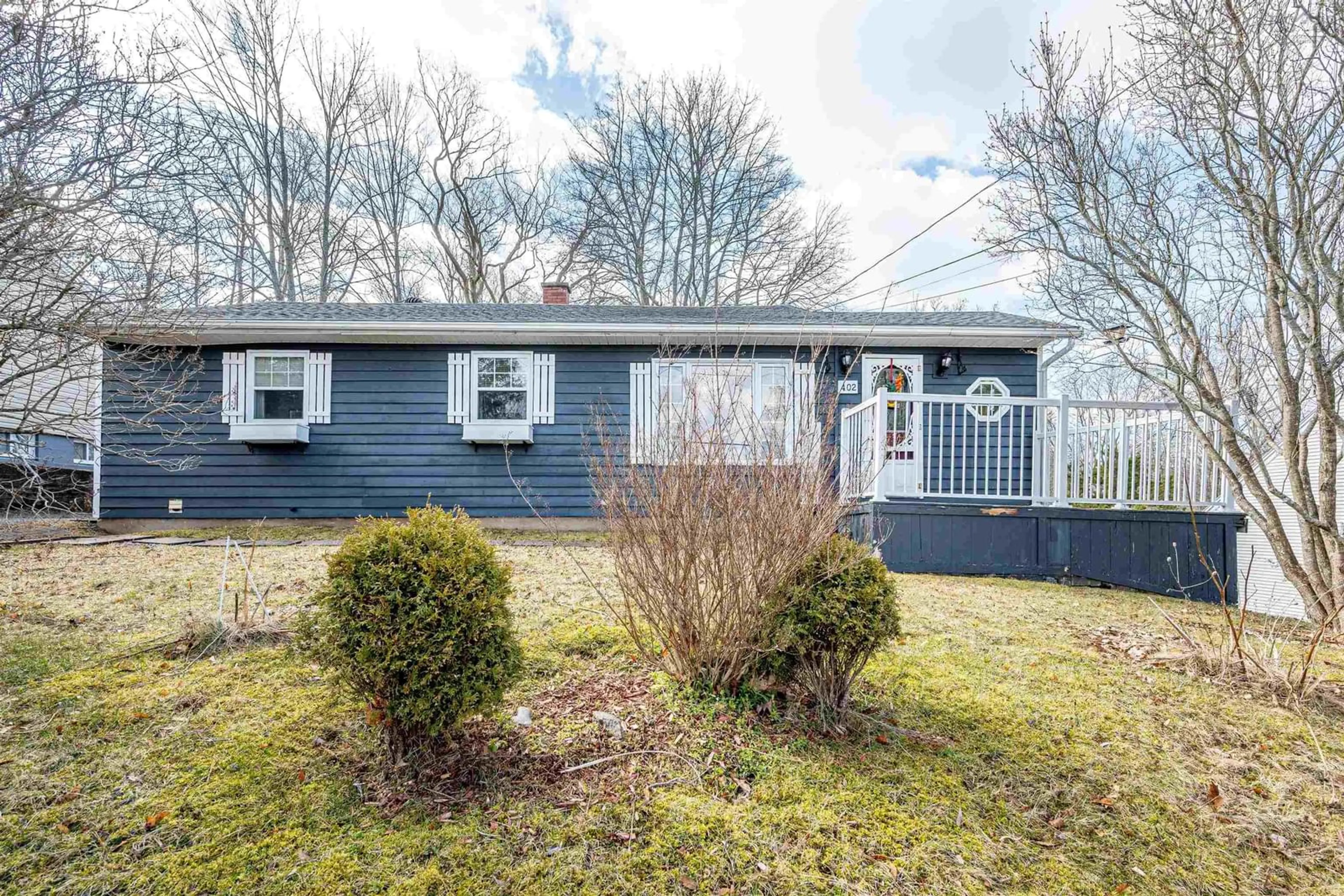Home with vinyl exterior material, street for 402 Highland Ave, Windsor Nova Scotia B0N 2T0