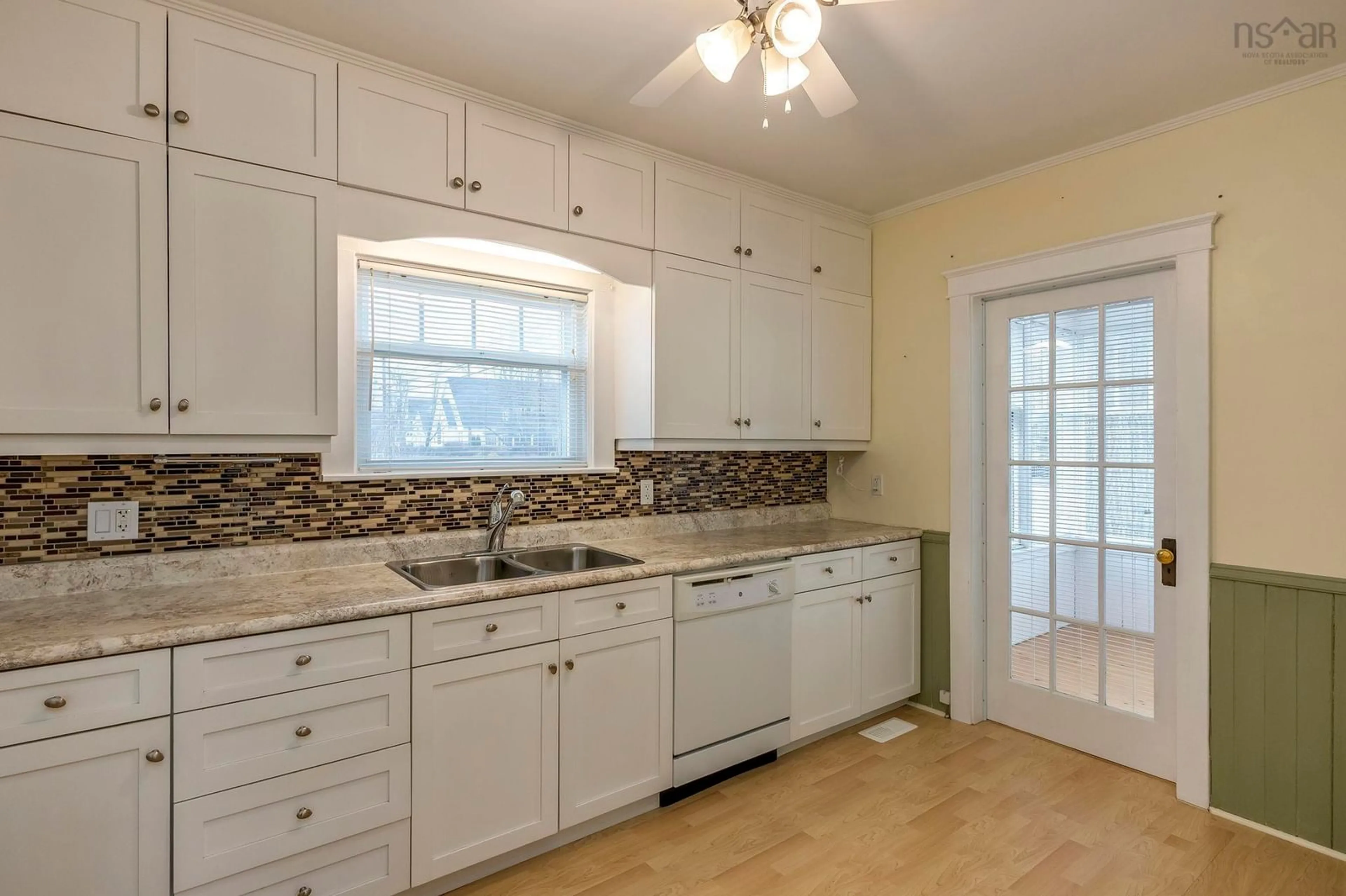 Standard kitchen, ceramic/tile floor for 2576 1 Hwy, Aylesford Nova Scotia B0P 1C0