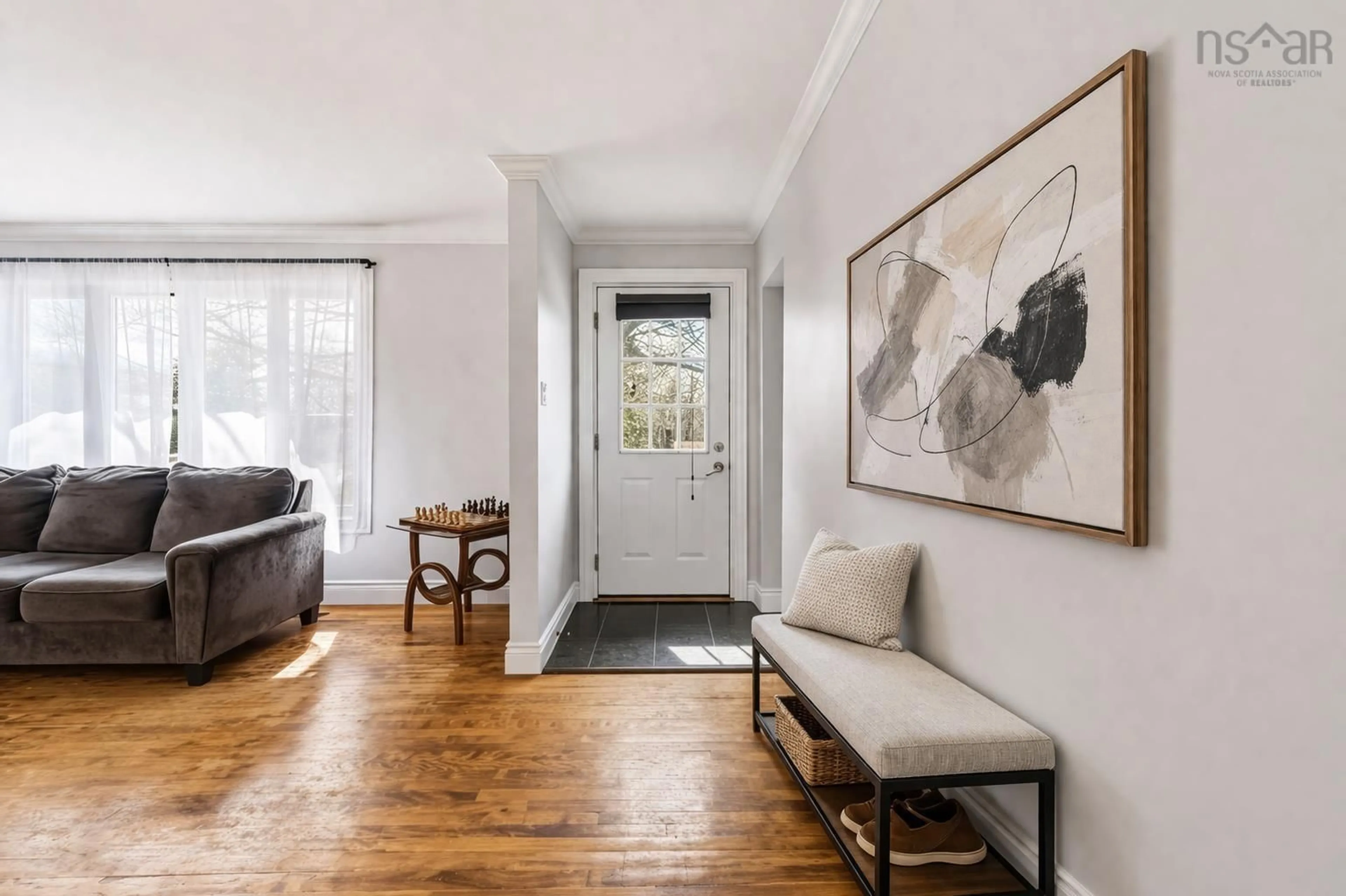 Indoor entryway for 37 Belle Vista Dr, Dartmouth Nova Scotia B2W 2X4