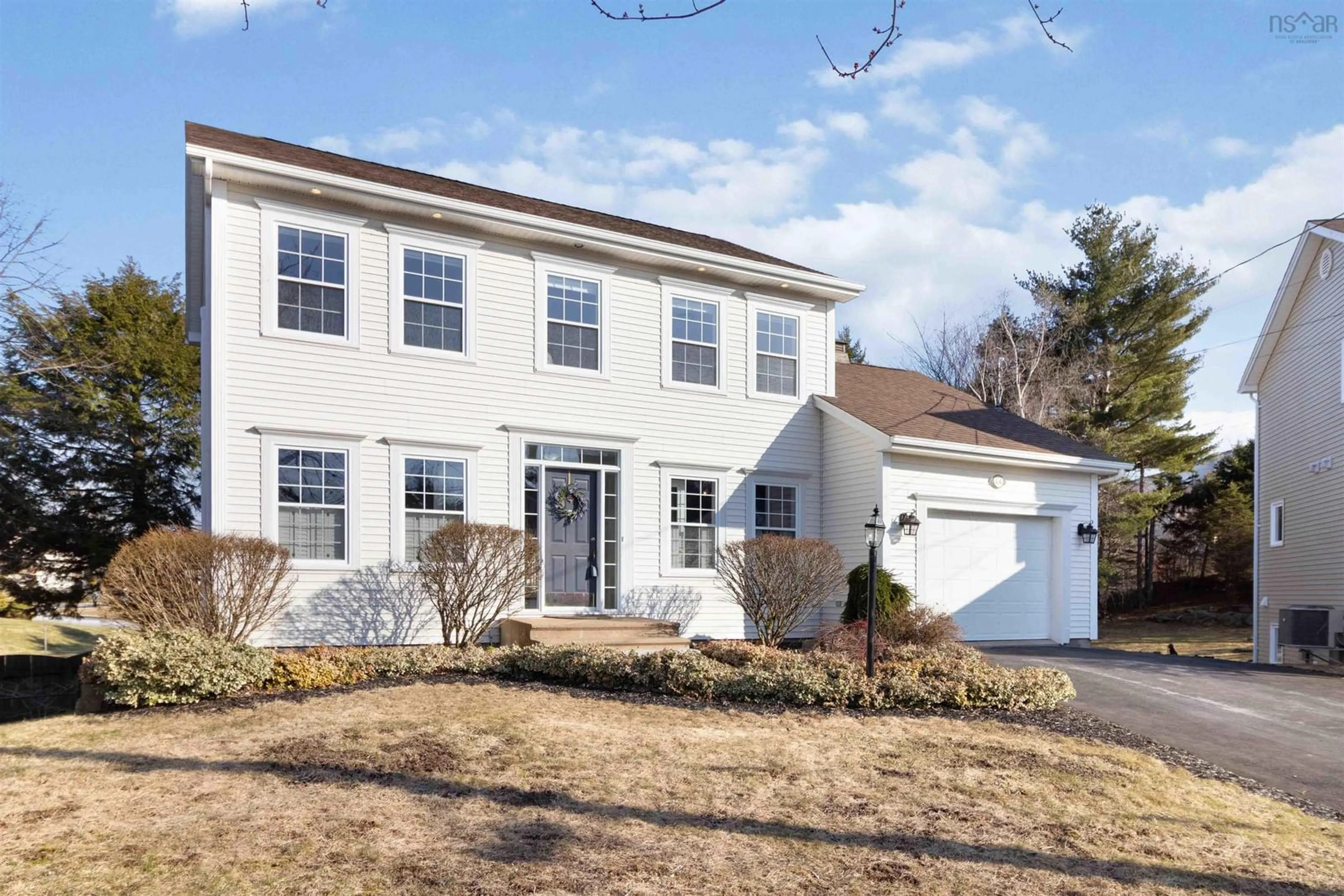 Home with vinyl exterior material, street for 46 Stone Gate Crt, Dartmouth Nova Scotia B2X 3T2