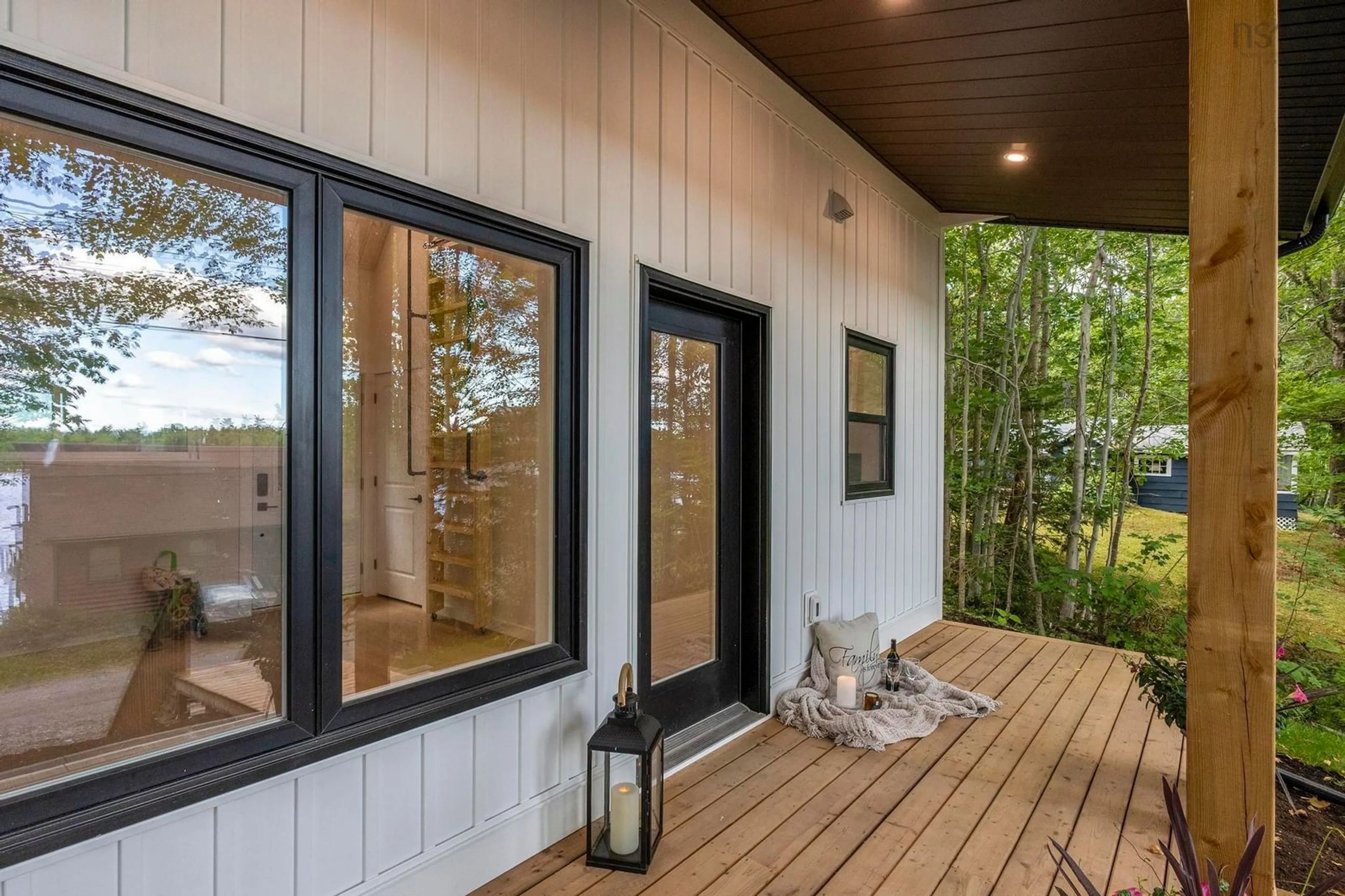 Indoor entryway for 17 S-10 Rd, Lake George Nova Scotia B0P 1C0