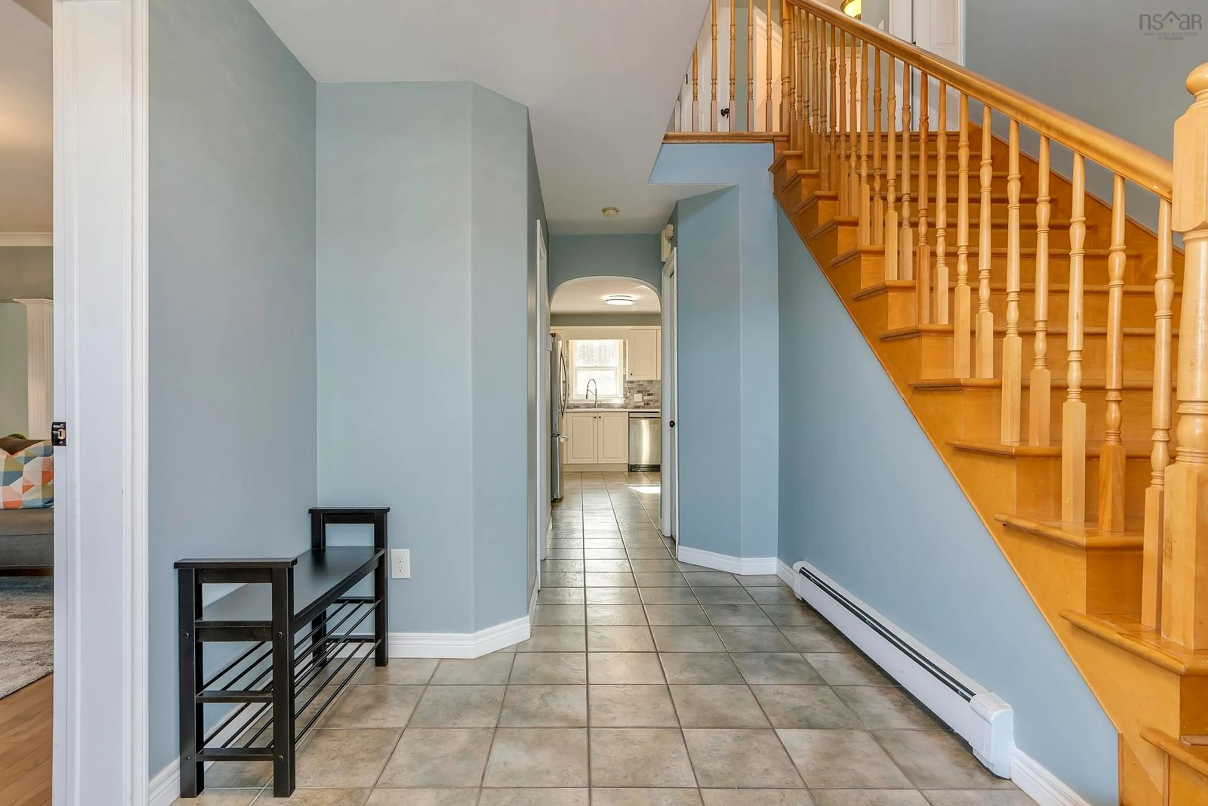 Indoor entryway for 246 Langbrae Dr, Halifax Nova Scotia B3S 1K4