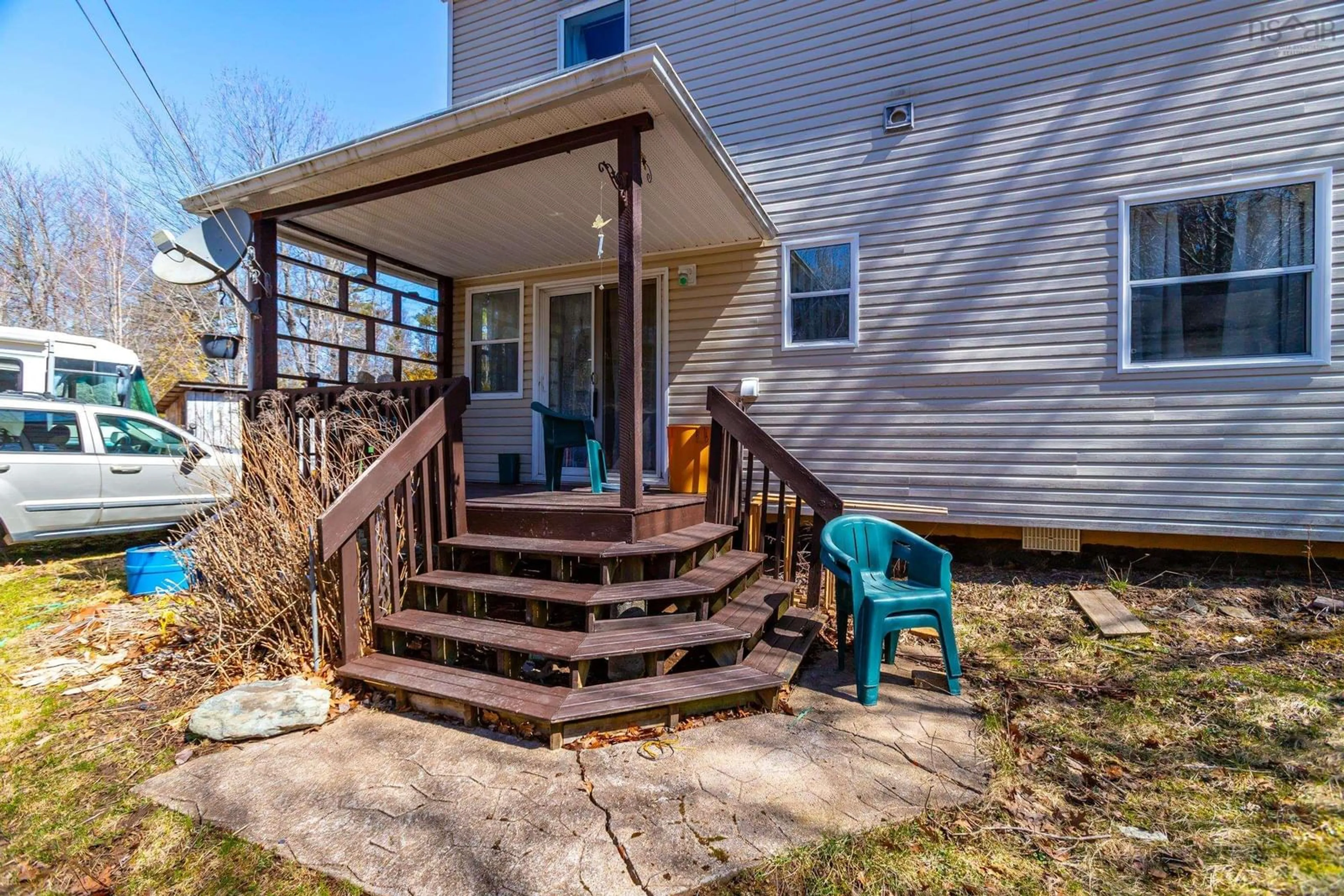 Patio, street for 139 Ruggles Rd, Wilmot Nova Scotia B0S 1W0