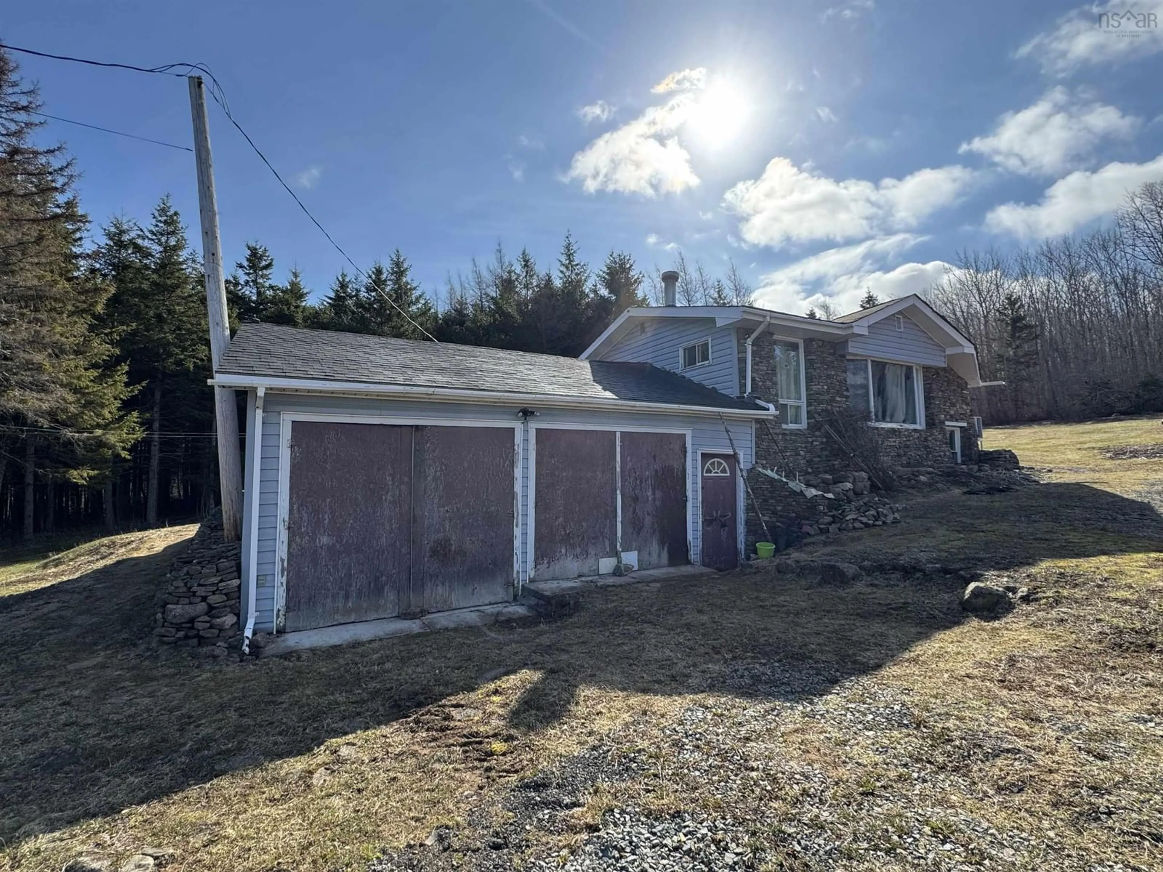 A pic from outside/outdoor area/front of a property/back of a property/a pic from drone, street for 102 East Torbrook Rd, South Tremont Nova Scotia B0P 1R0